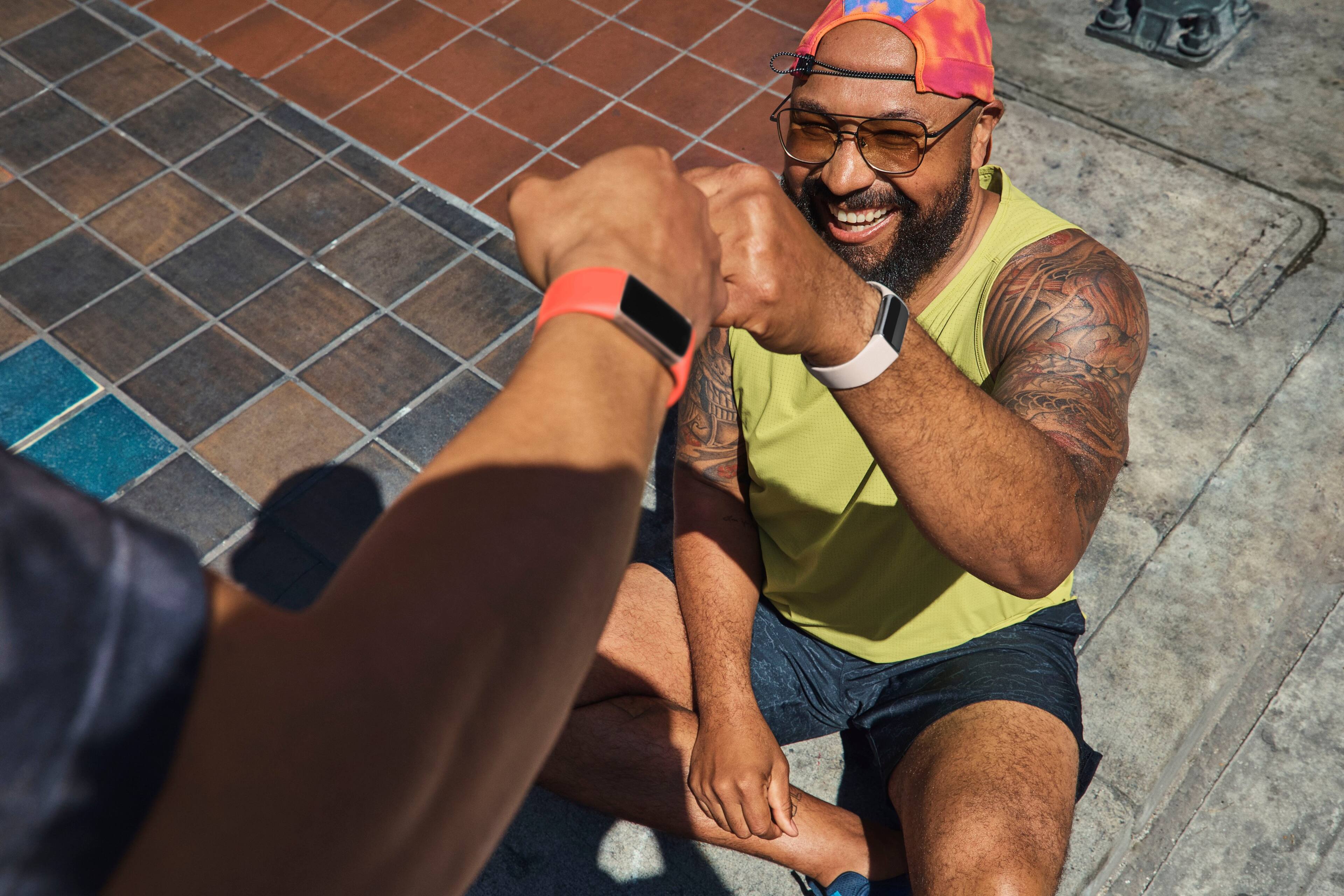 Alt View 1. Fitbit - Charge 6 Advanced Fitness & Health Tracker - Porcelain.