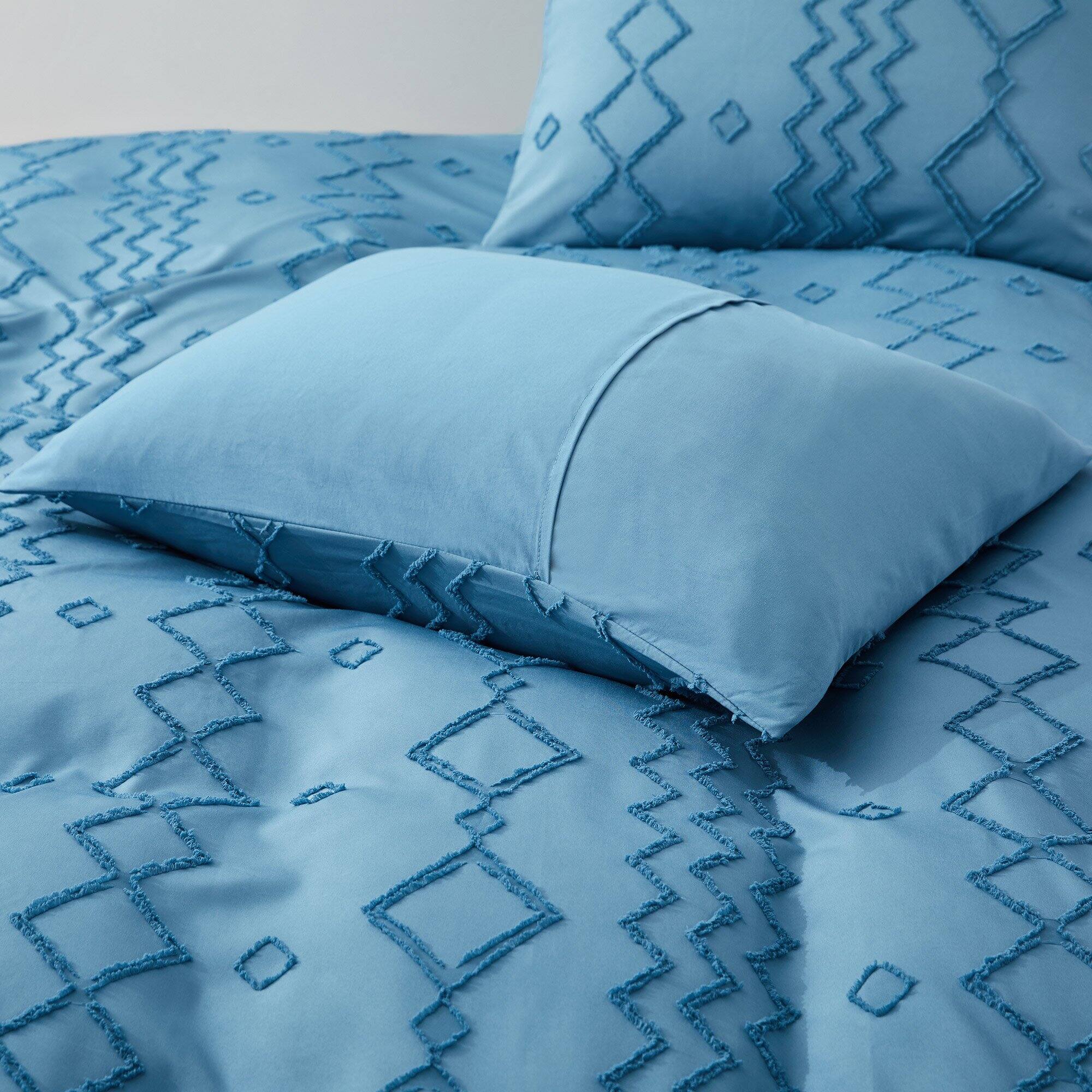 Left. Nest - Peace Nest Tufted Clipped Jacquard Geometric Duvet Cover Diamond Pattern Bedding Set with Pillowcase - Navy.