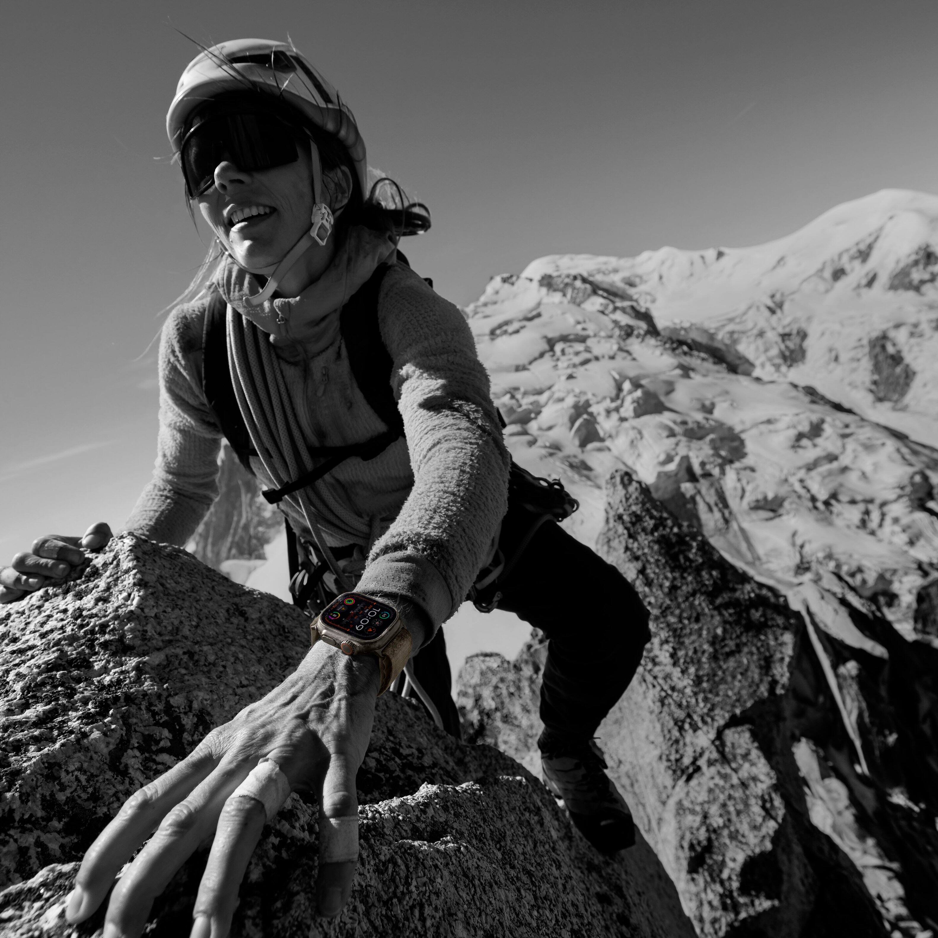 Alt View 16. Apple - Apple GS Cert Refurb Watch Ultra 2 (GPS + Cellular) 49mm Titanium Case with Orange Ocean Band with Blood Oxygen - Titanium.