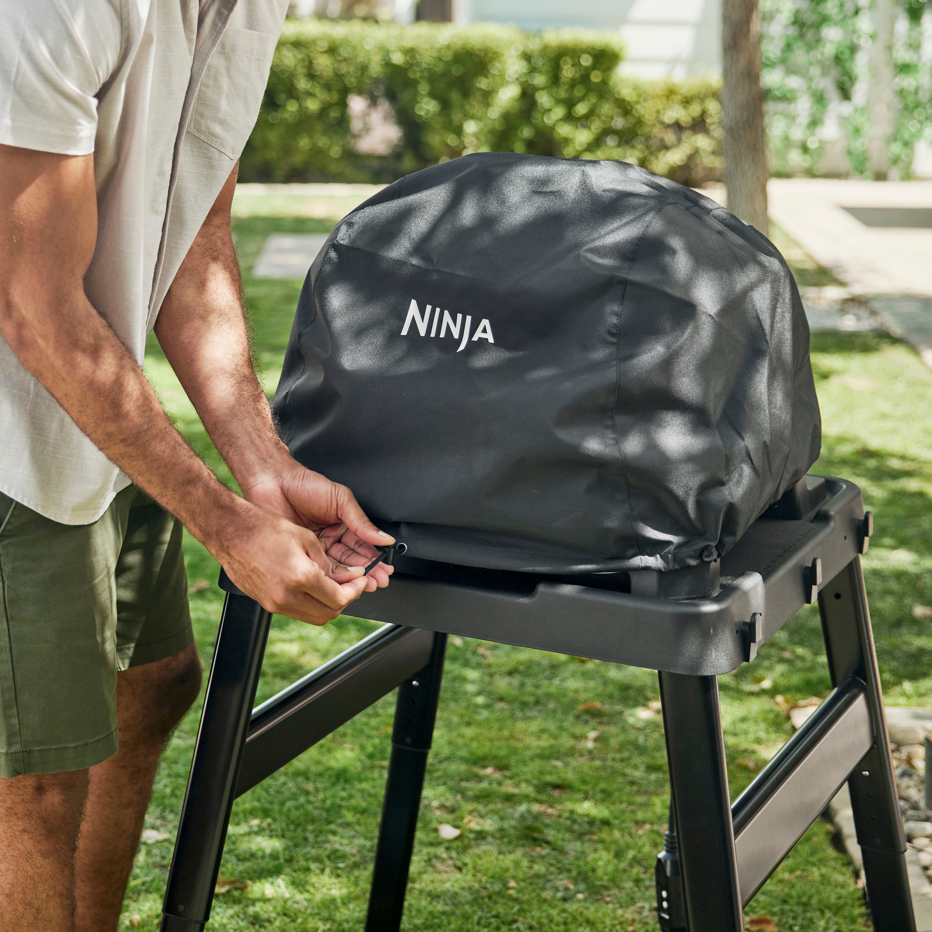 Ninja OG705A Woodfire All-in-One Outdoor Grill & Smoker with Grill Cover