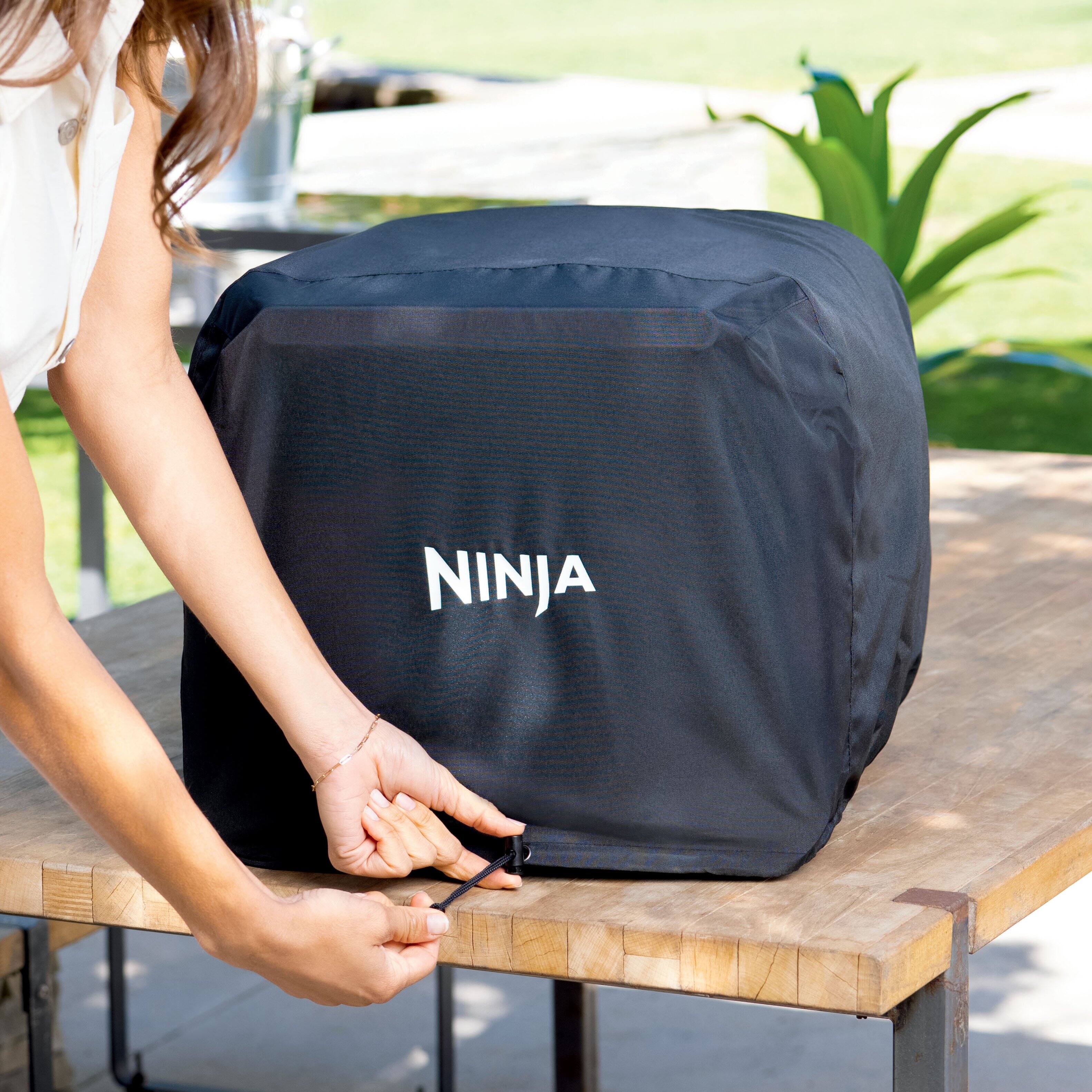 Alt View 23. Ninja - Woodfire Premium Outdoor Oven Cover, Compatible with OO100 Series - Black.