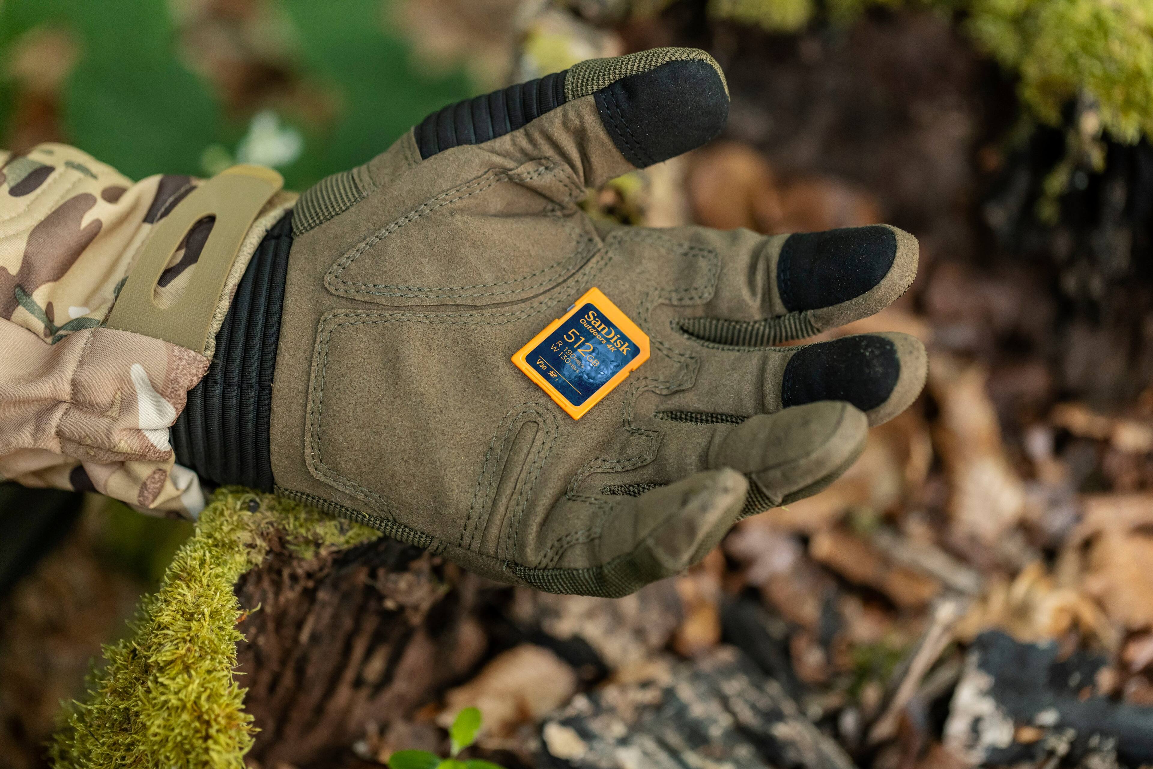 Alt View 15. SanDisk - Outdoors 4K 256GB microSDXC UHS-I Memory Card with SD Adapter - orange.