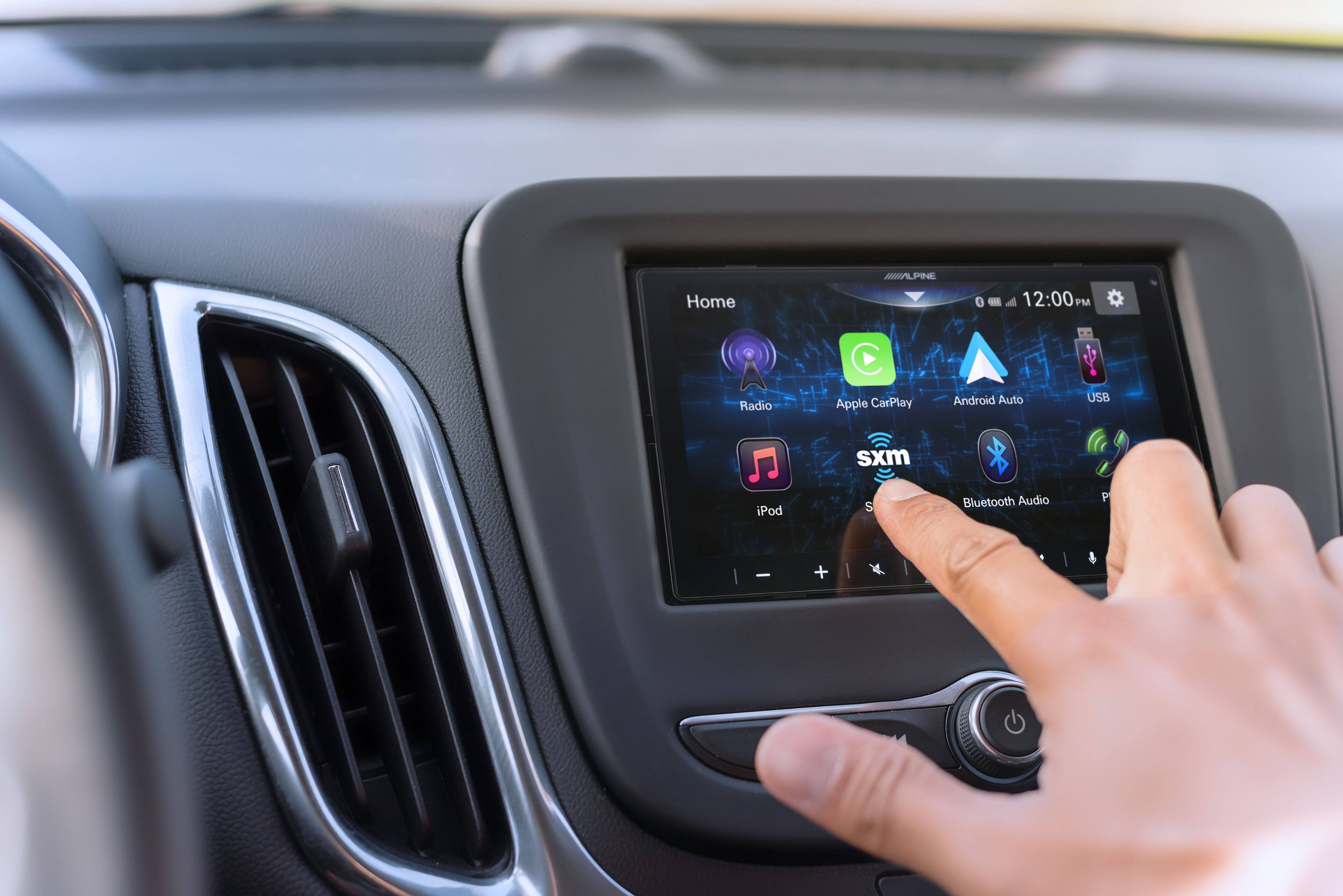 Alt View 12. Alpine - 7"  Android Auto and Apple CarPlay Bluetooth Digital Media Receiver - Black.