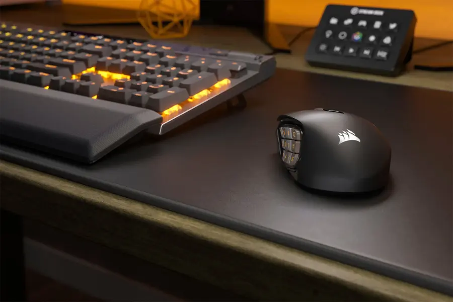 Alt View 17. CORSAIR - Scimitar Elite Wireless Gaming Mouse with 16 Programmable Buttons - Black.