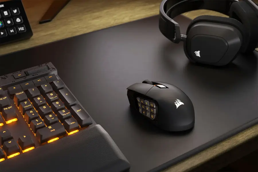 Alt View 20. CORSAIR - Scimitar Elite Wireless Gaming Mouse with 16 Programmable Buttons - Black.