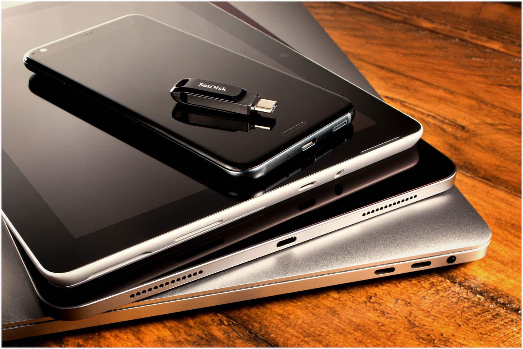 Alt View 16. SanDisk - Ultra Dual Drive Go 1TB USB Type-A/USB Type-C Flash Drive - Black.