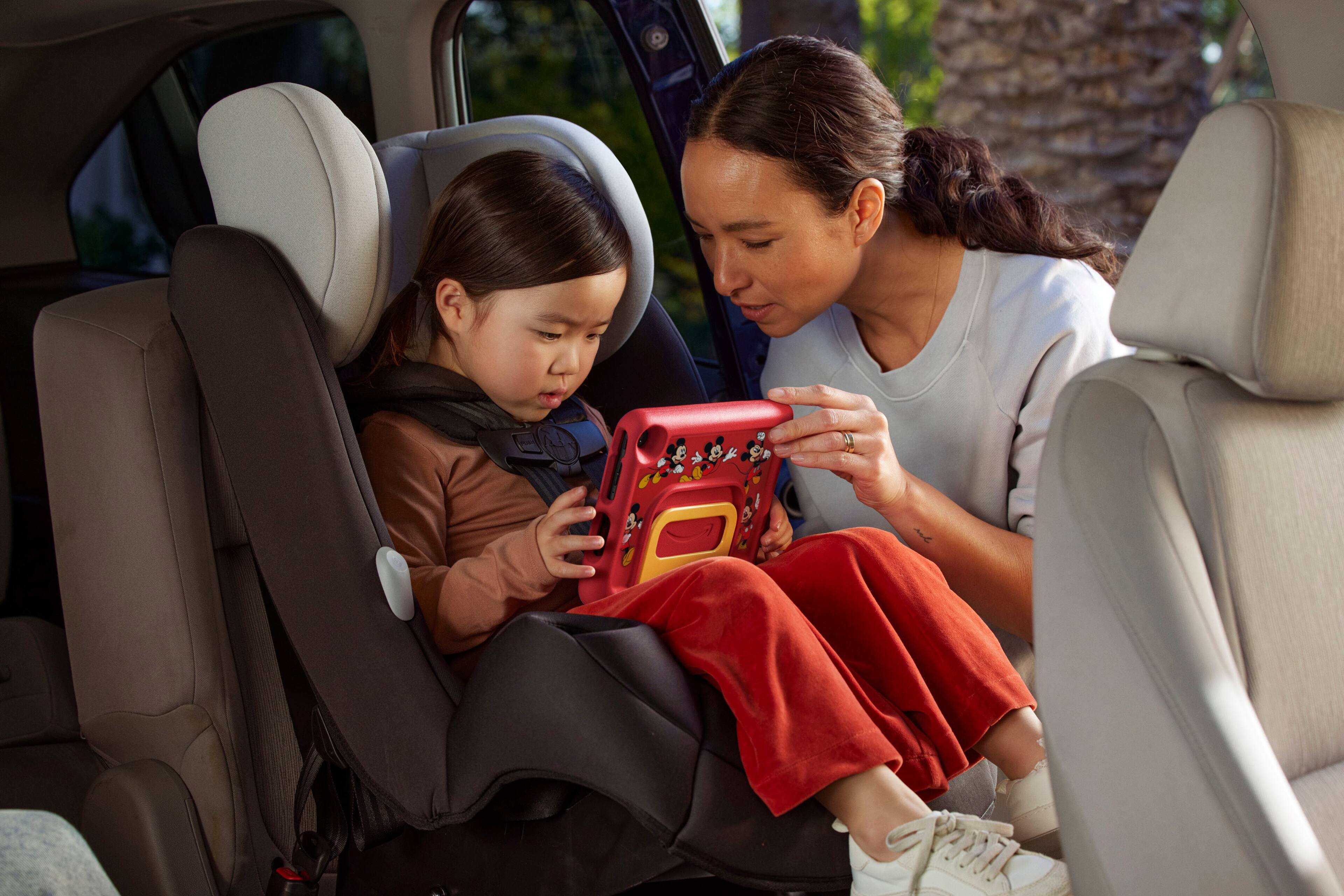 Alt View 11. Amazon - Fire HD 8 Kids – Ages 3-7 (2022) 8" HD Tablet 32 GB with Wi-Fi - Disney Mickey Mouse.