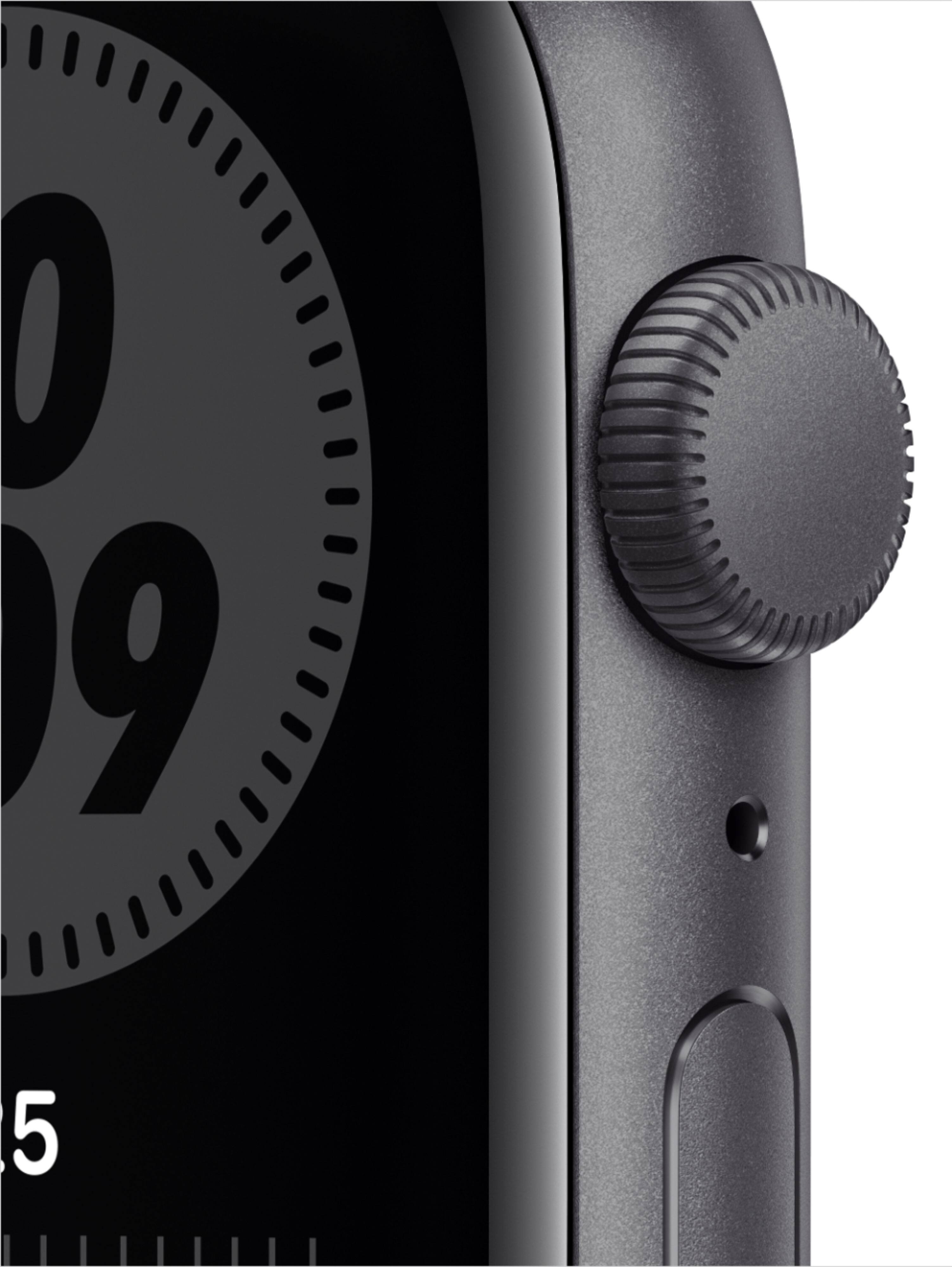 Alt View 11. Apple - GSRF Watch Nike SE (GPS) 44mm Space Gray Aluminum Case with Anthracite/Black Nike Sport Band - Space Gray.