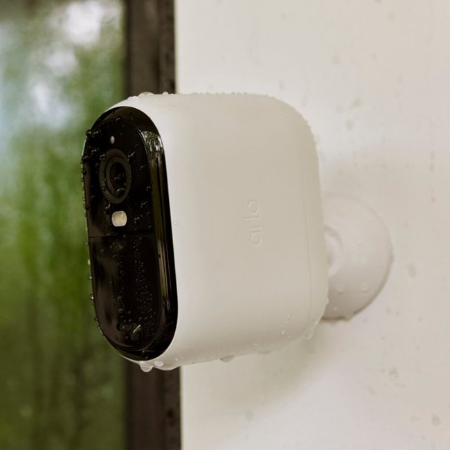 Arlo - Essential XL 1-Camera Outdoor Wireless HD Security Camera (2nd Generation) with 4x Longer Battery Life - White_4