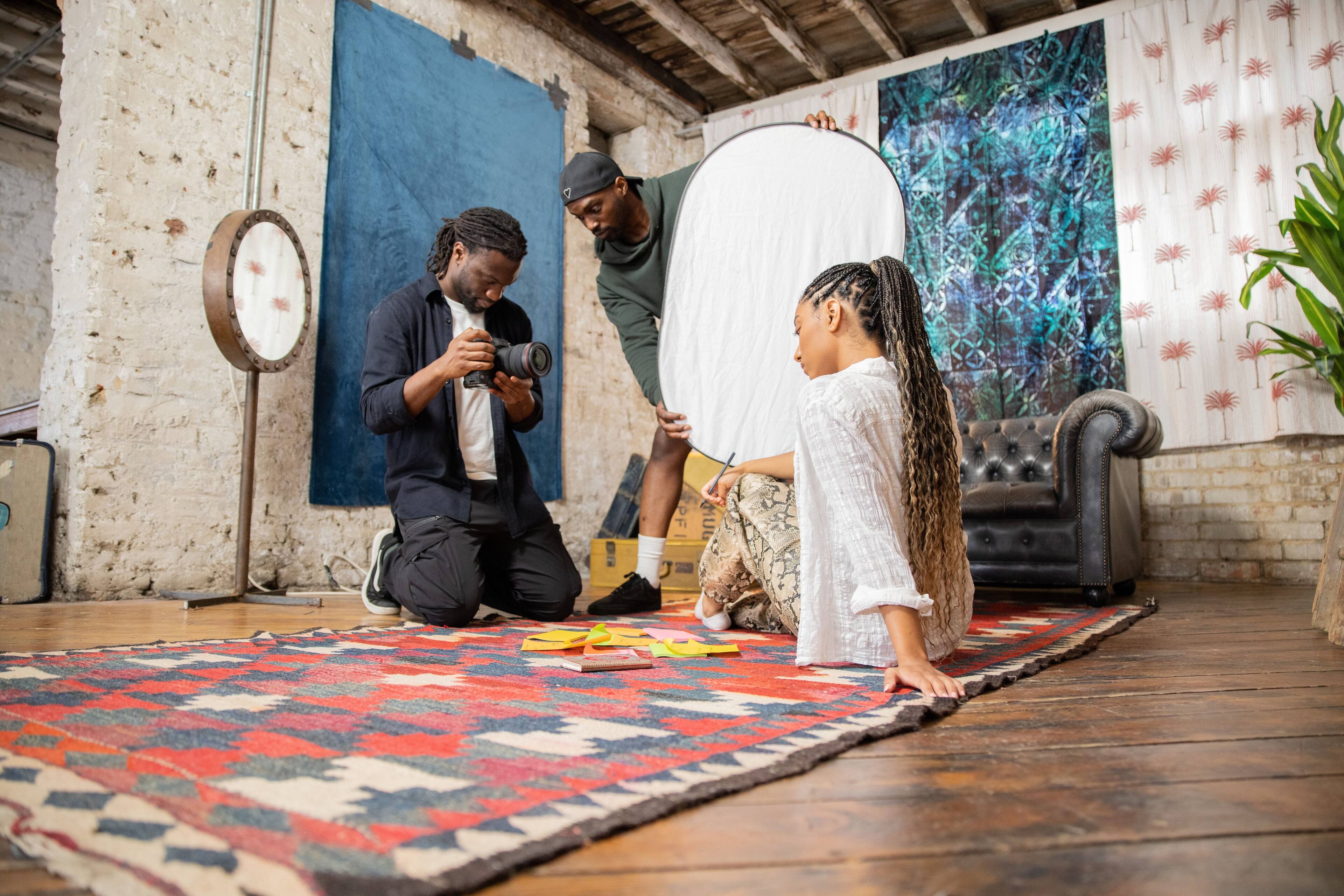 Alt View 28. Canon - EOS C70 4K Video Mirrorless Cinema Camera with RF 24-70 f/2.8 L IS USM Lens - Black.