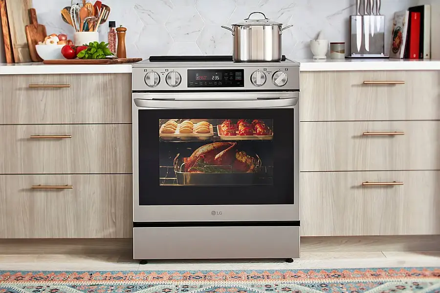 Alt View 32. LG - 6.3 Cu. Ft. Freestanding Electric Induction True Convection Range with EasyClean and Air Fry - PrintProof Stainless Steel.