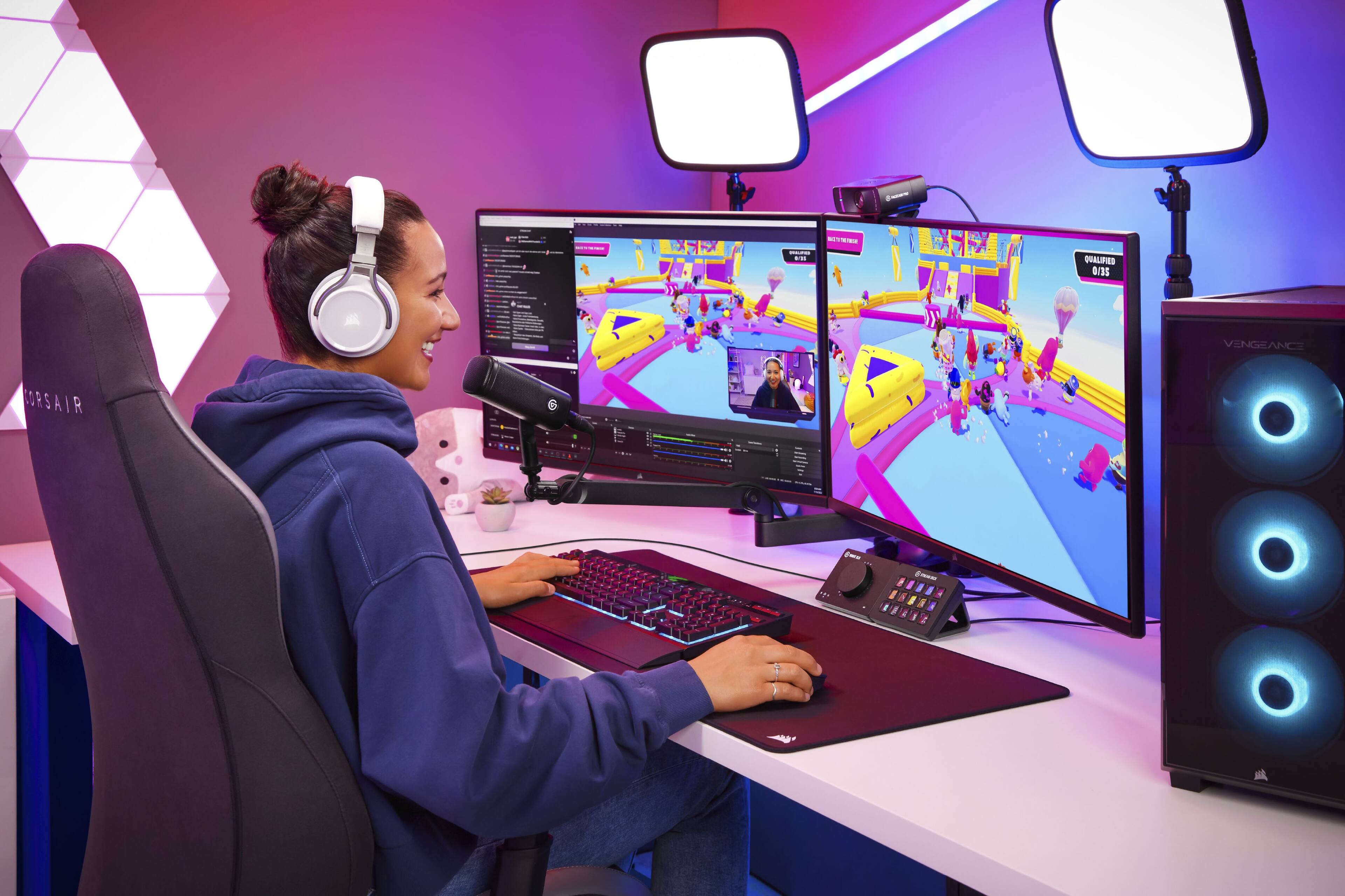 Alt View 14. Elgato - Facecam Pro, True 4K60 Ultra HD Webcam SONY Starvis Sensor for Video Conferencing, Gaming and Streaming - Black.