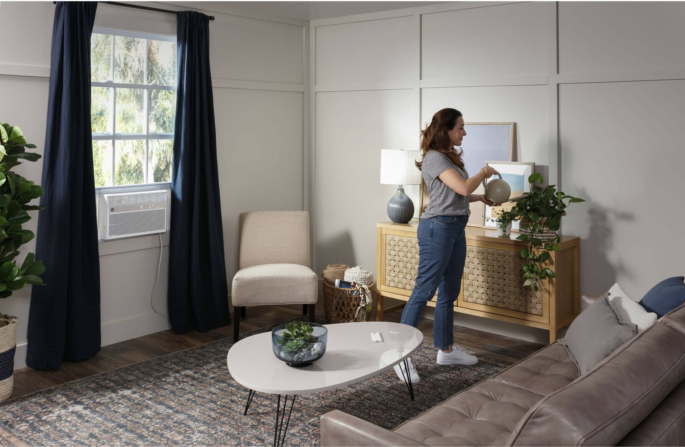 Alt View 14. GE - 700 Sq. Ft. 14000 BTU Smart Window Air Conditioner - White.