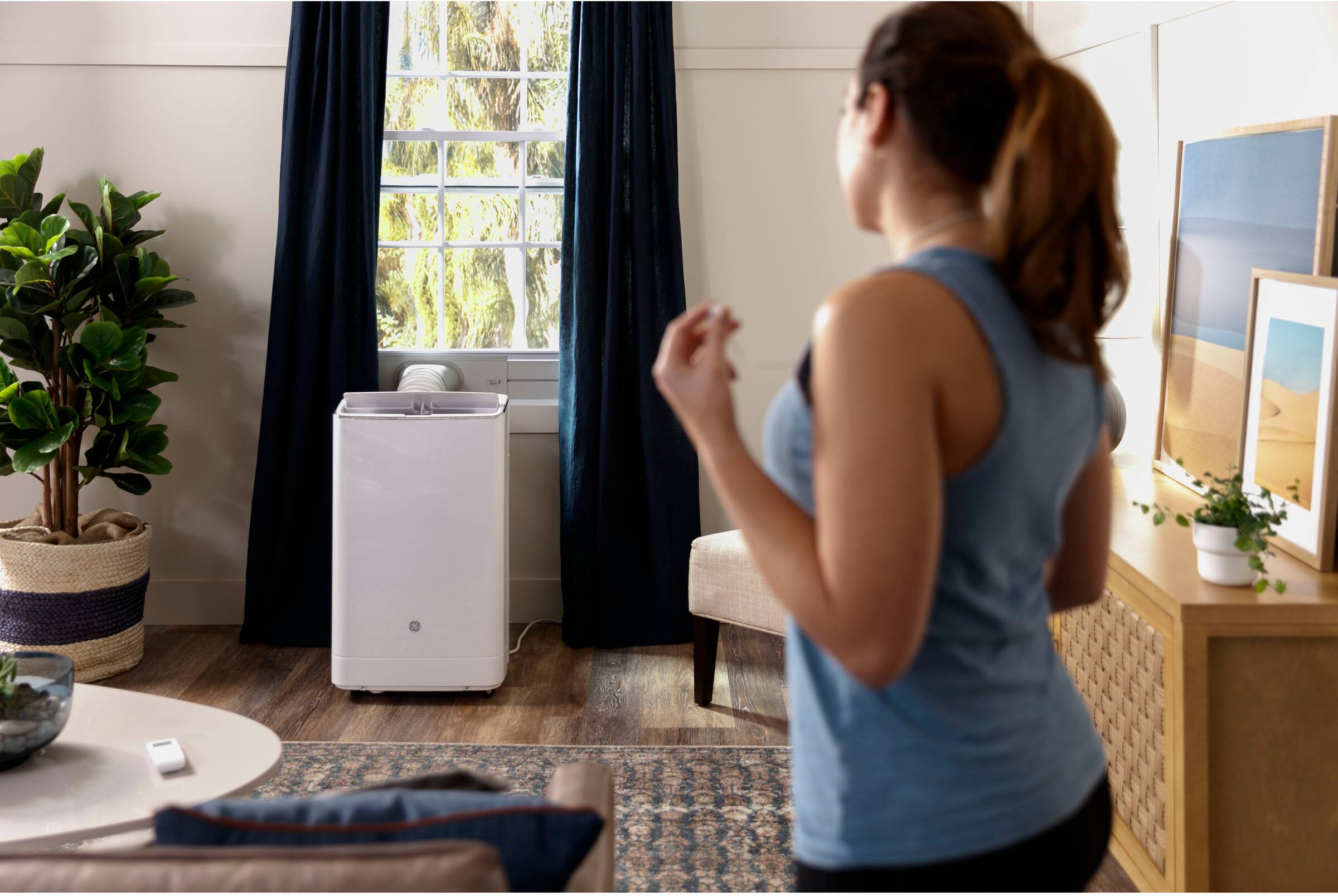 Alt View 16. GE - 450 Sq. Ft. 10,800 BTU Smart Portable Air Conditioner - White.