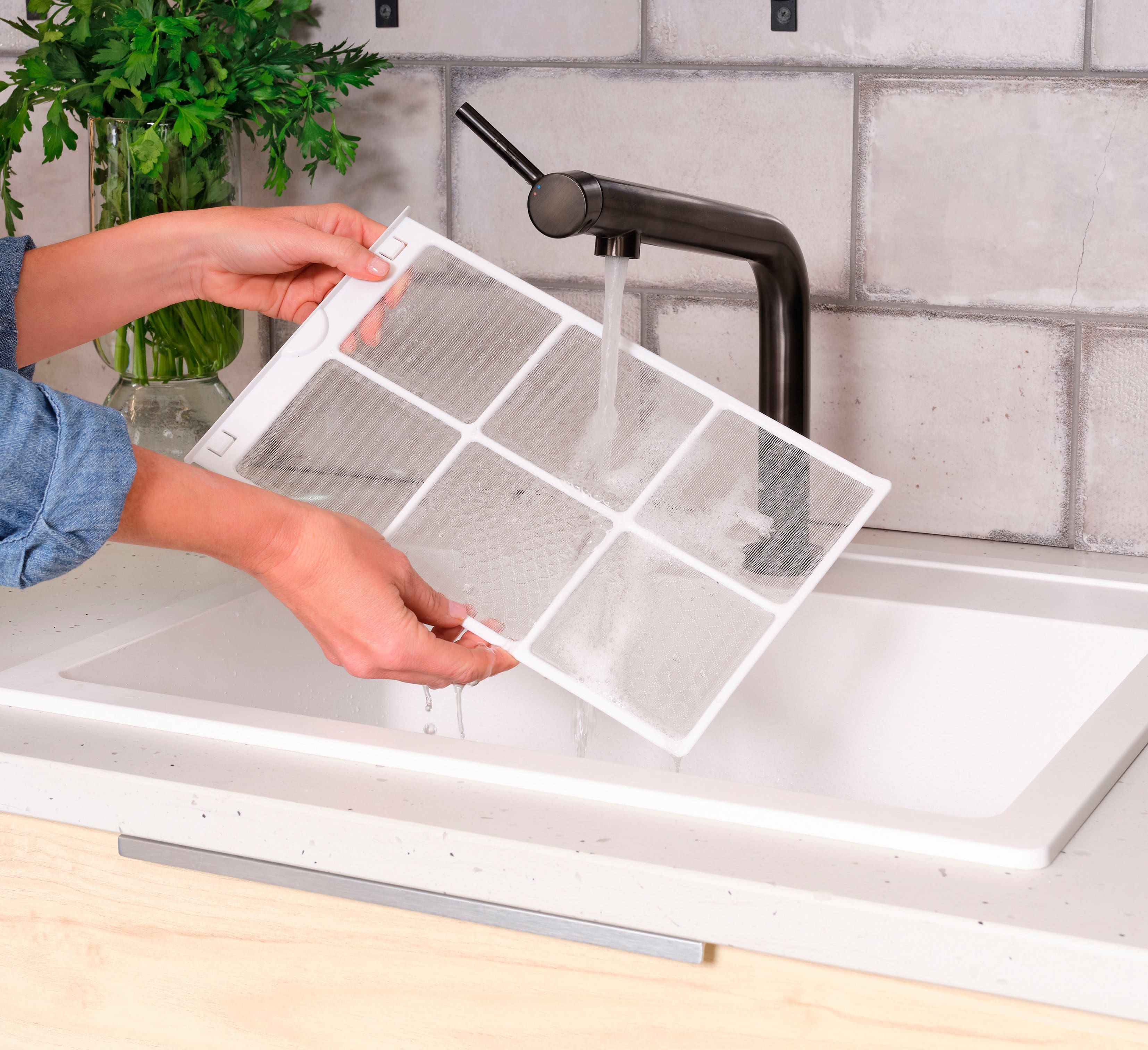 Alt View 18. GE - 350 Sq. Ft. 8000 BTU Smart Window Air Conditioner - White.