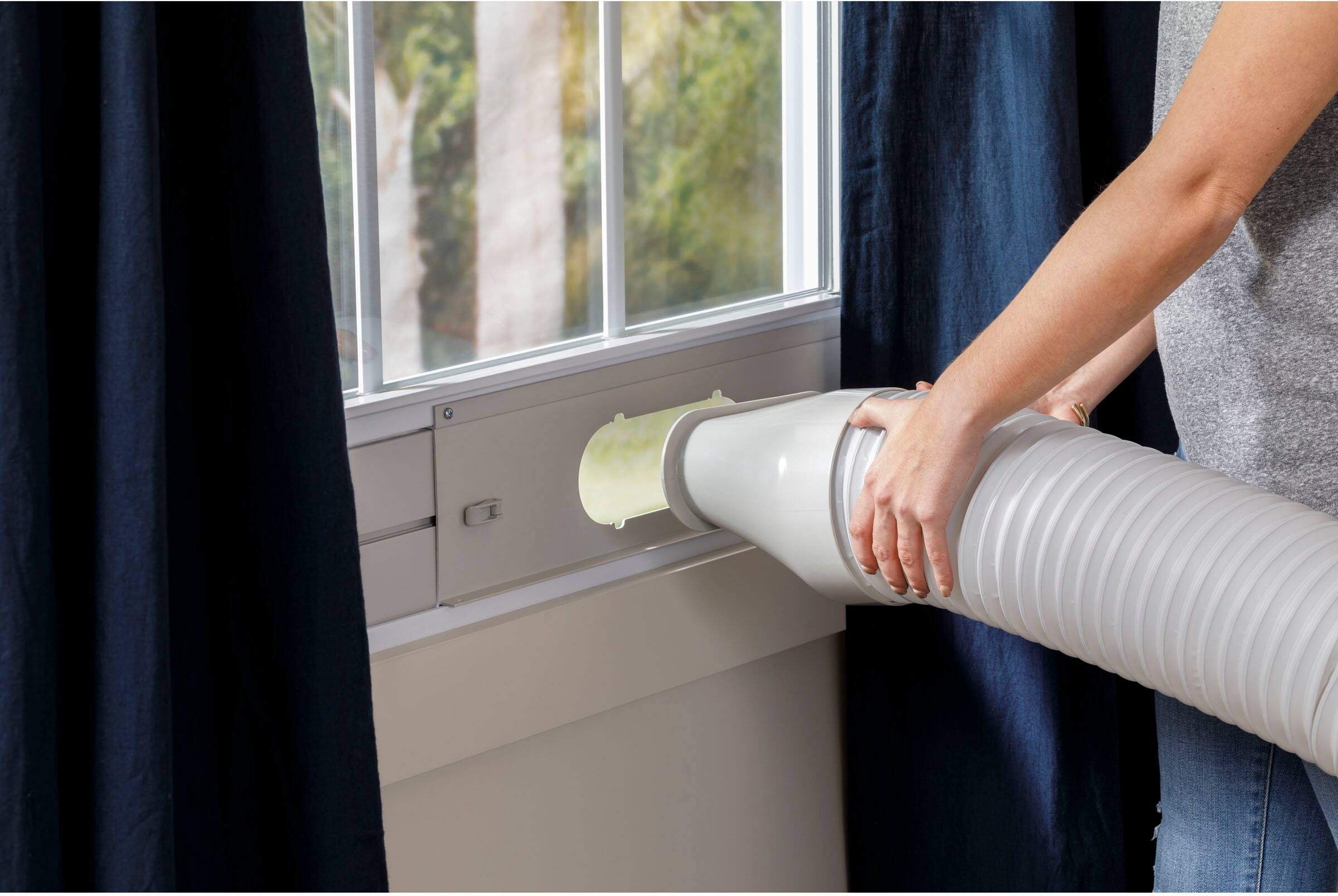 Alt View 16. GE - 350 Sq. Ft. 8,500 BTU Smart Portable Air Conditioner - White.