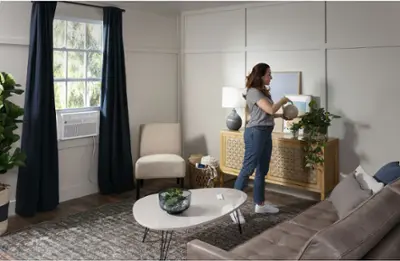 GE - 550 Sq. Ft. 12000 BTU Smart Window Air Conditioner - White