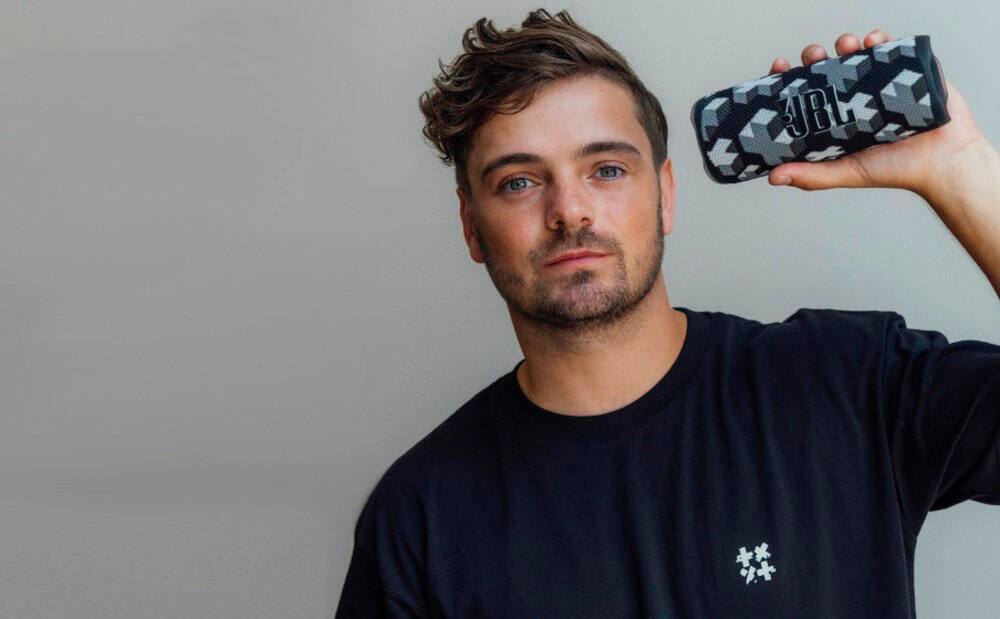 Angle. JBL - JBL Flip 6 Portable Waterproof Speaker - Martin Garrix Edition - Martin Garrix.