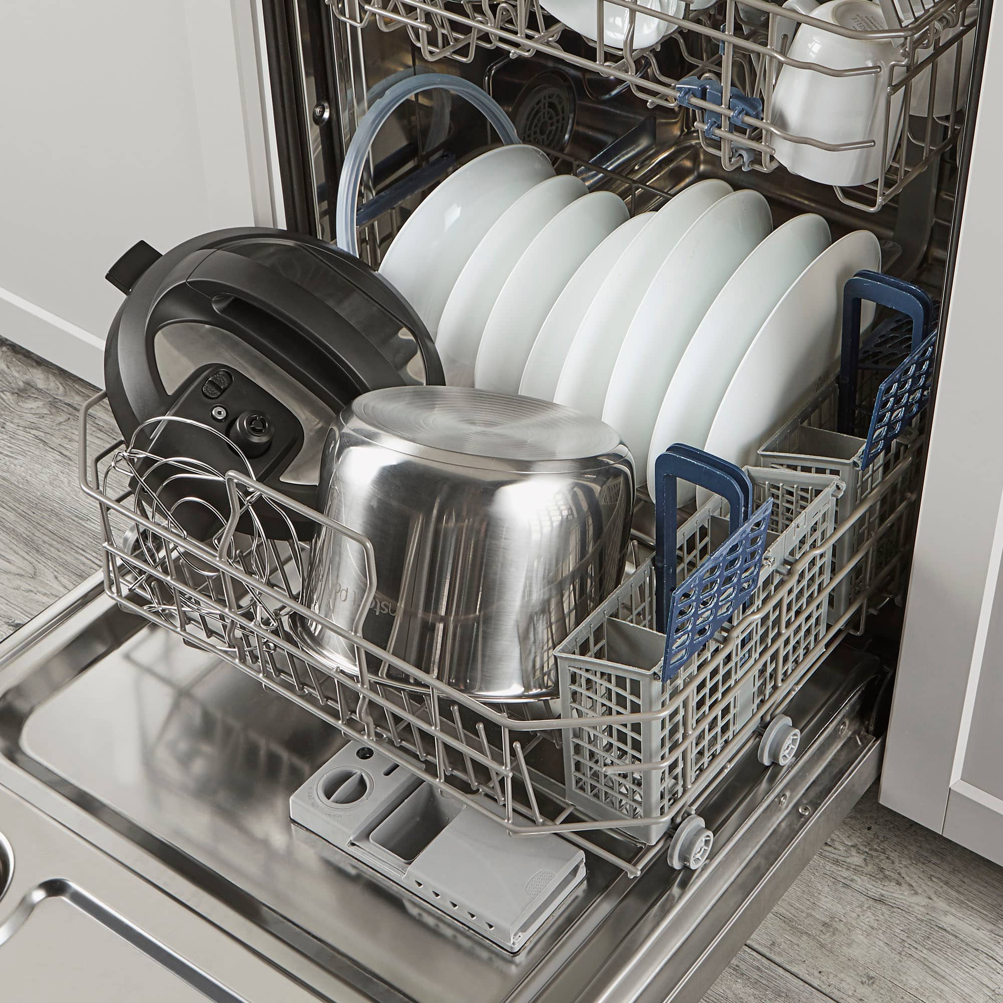 Alt View 16. Instant Pot - RIO™ 6QT Multi-Cooker - Black.