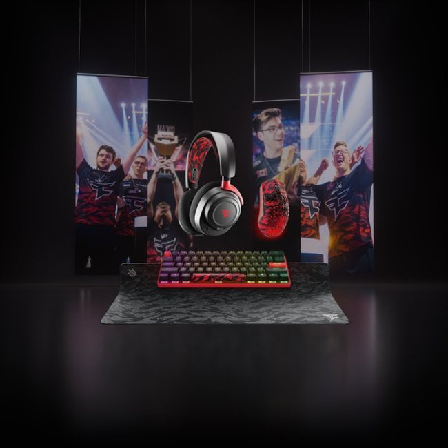 SteelSeries - QcK Cloth Gaming Mouse Pad (XXL) - FaZe Clan Limited Edition_4