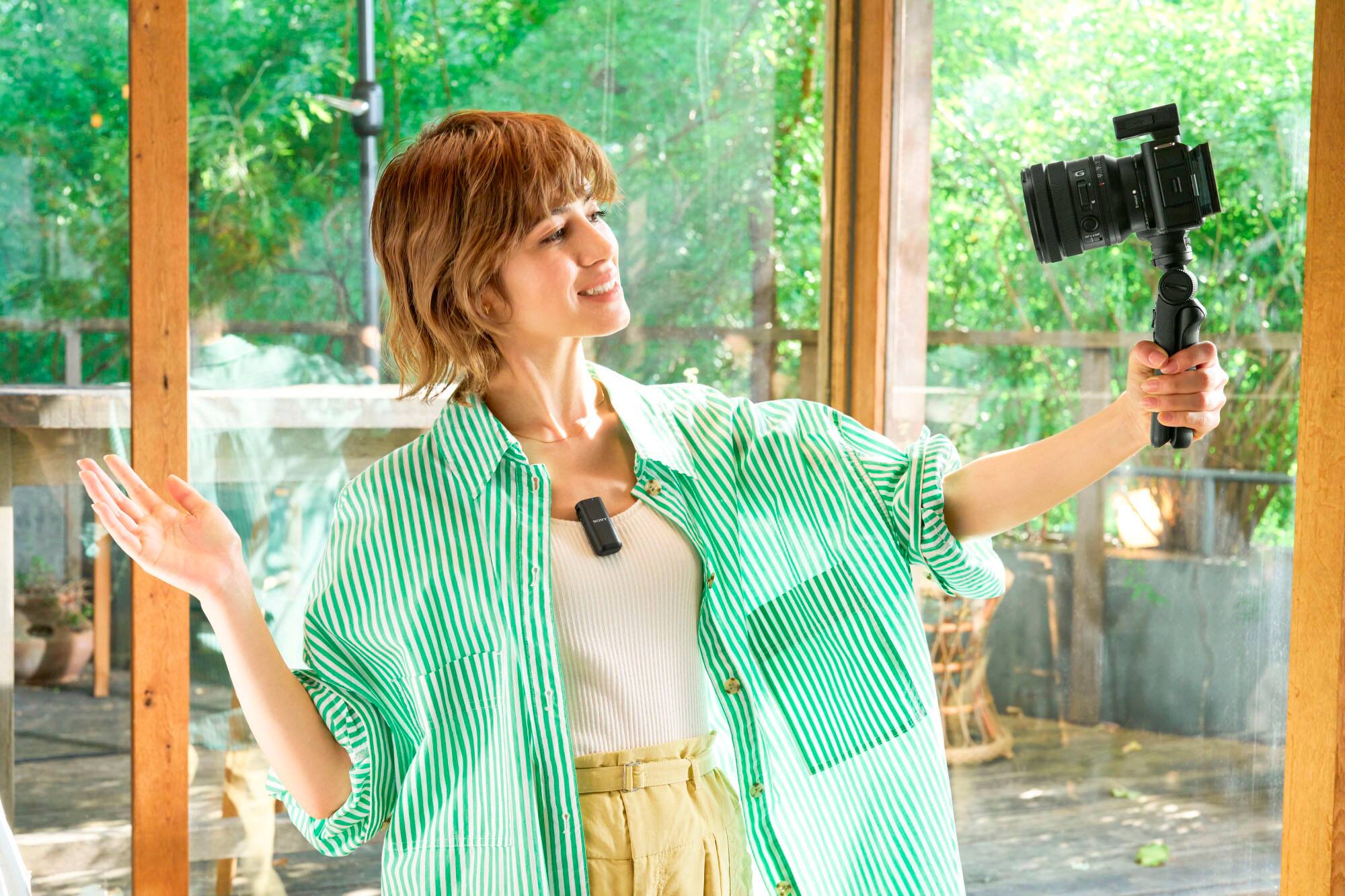 Alt View 25. Sony - Sony ECMW3 Dual-channel Wireless Omnidirectional Microphone - Black.