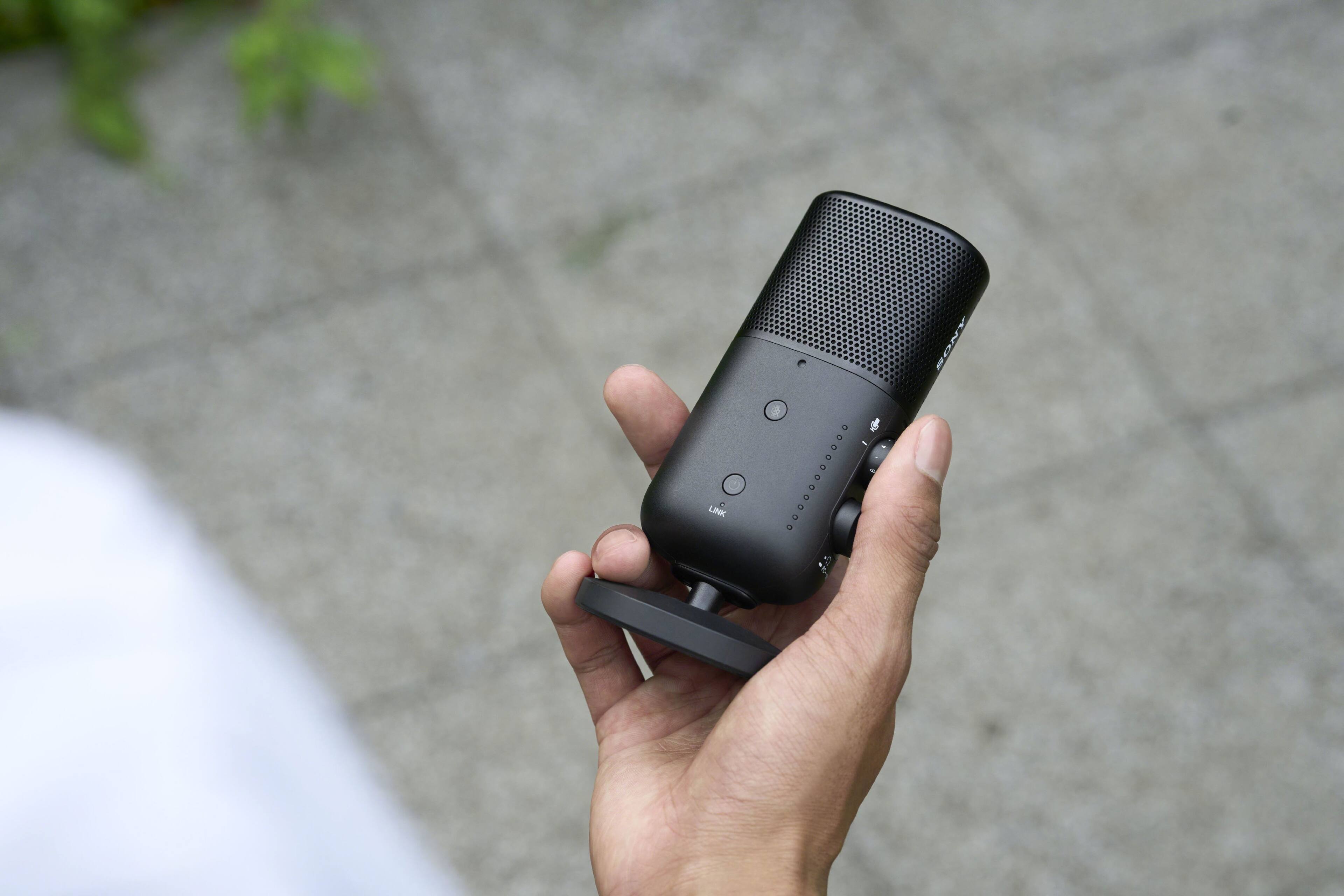 Alt View 22. Sony - Sony ECMS1 Wireless Omnidirectional Streaming Microphone - Black.