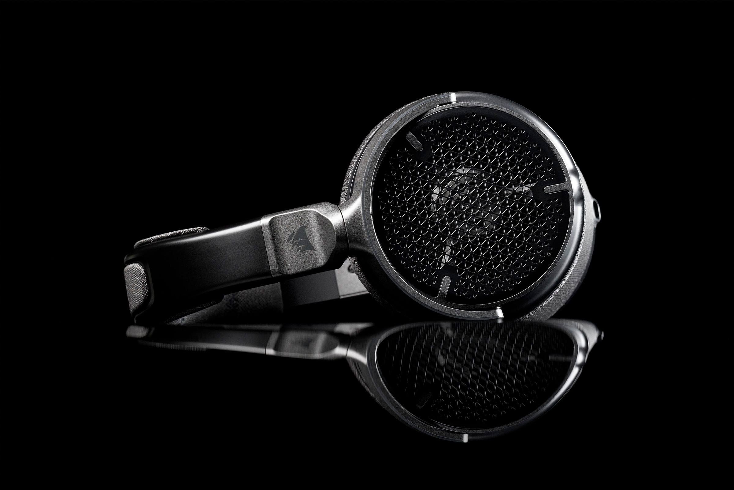 Alt View 17. CORSAIR - VIRTUOSO PRO Wired Open Back Streaming/Gaming Headset - Carbon.