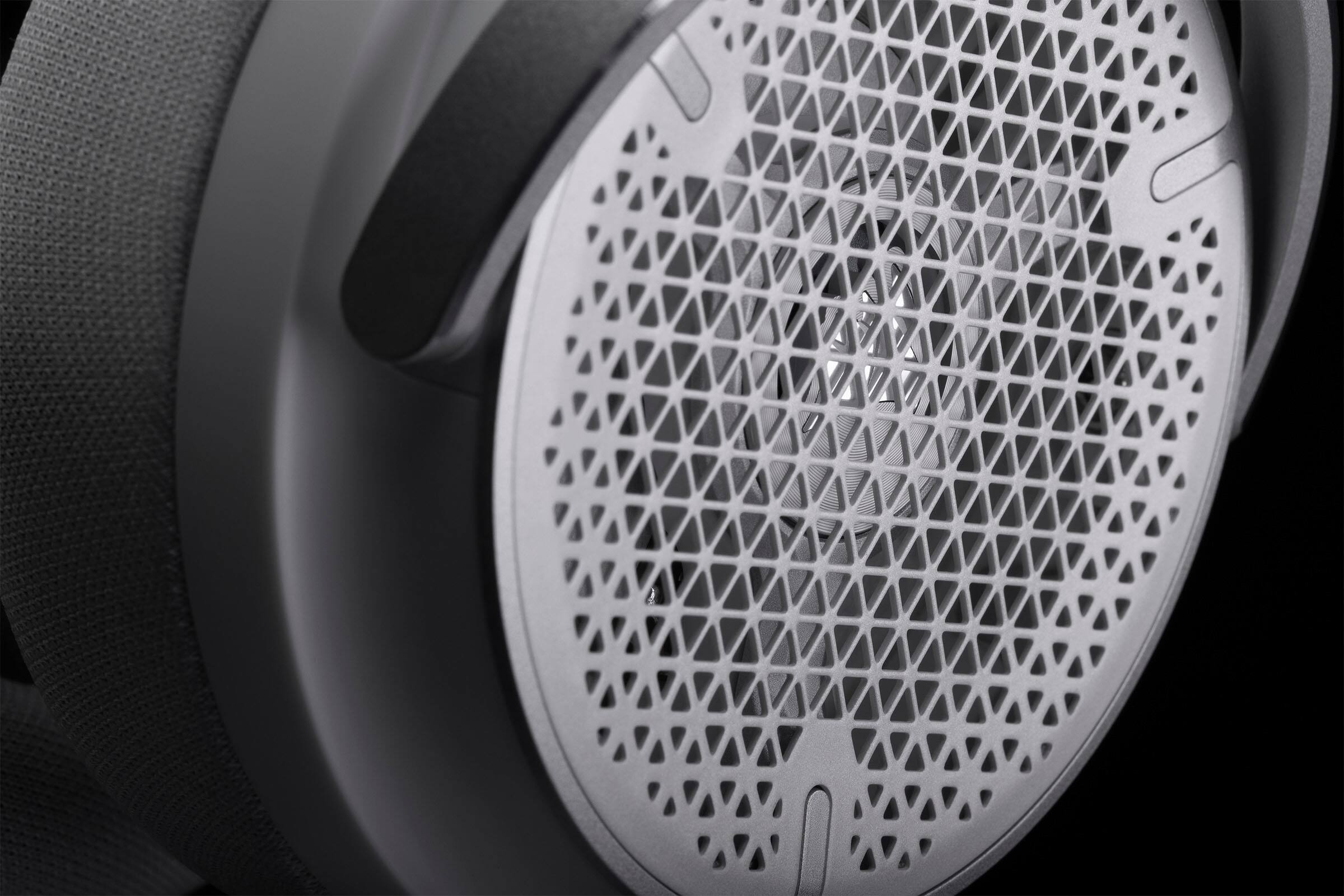 Alt View 18. CORSAIR - VIRTUOSO PRO Wired Open Back Streaming/Gaming Headset - White.