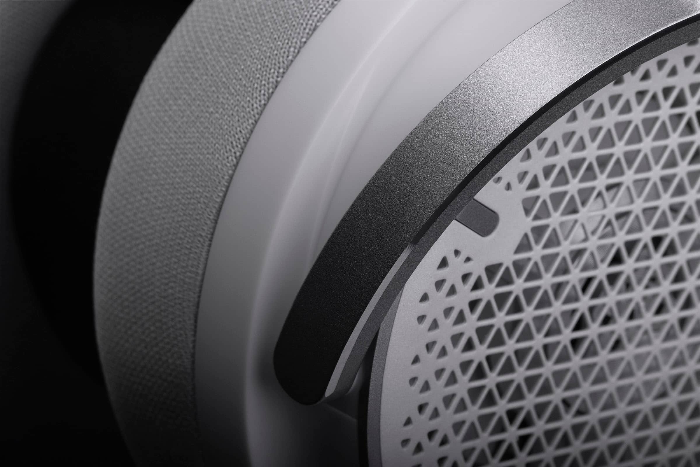 Alt View 20. CORSAIR - VIRTUOSO PRO Wired Open Back Streaming/Gaming Headset - White.