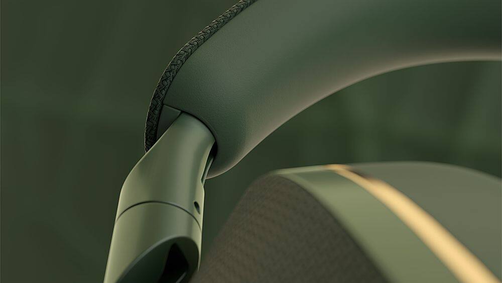 Alt View 16. Bowers & Wilkins - Px7 S2e Wireless Noise Cancelling Over-the-Ear Headphones - Forest Green.