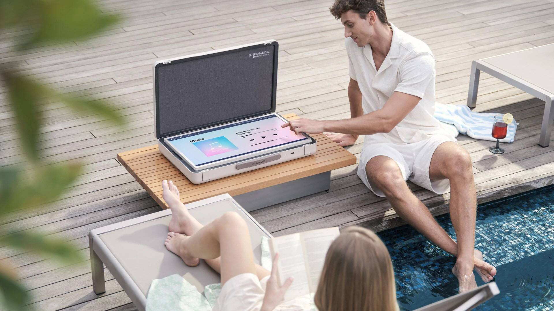 Alt View 37. LG - StanbyME Go 27” Class LED Full HD Smart webOS Touch Screen with Briefcase Design - Beige.