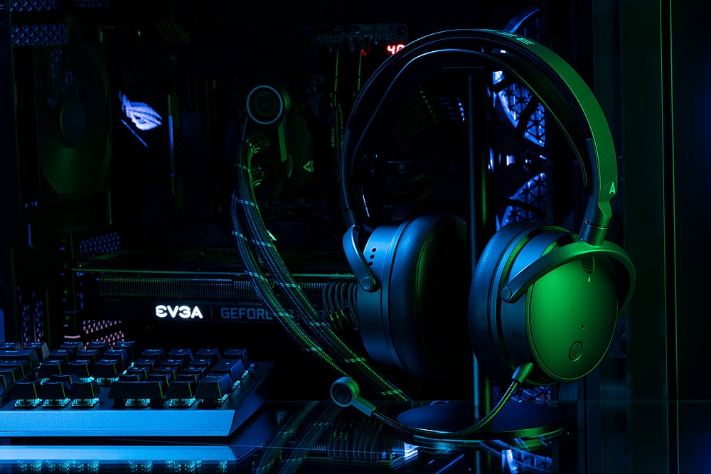 Alt View 13. Audeze - Maxwell Over-the-Ear Wireless Gaming Headset for Xbox One, Xbox X|S, PC - Black.