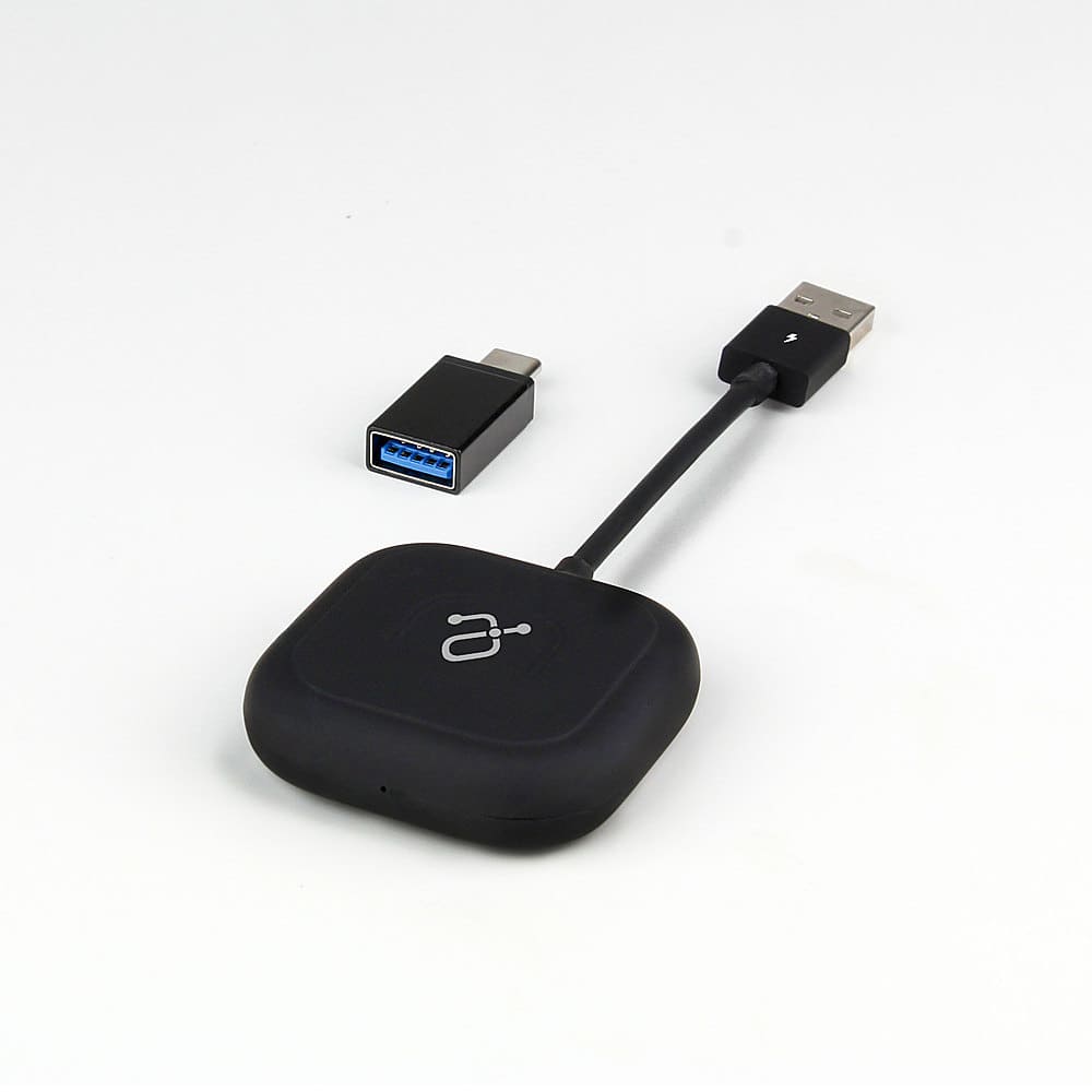 Front. Aluratek - Wireless Adapter for Apple CarPlay - Black.