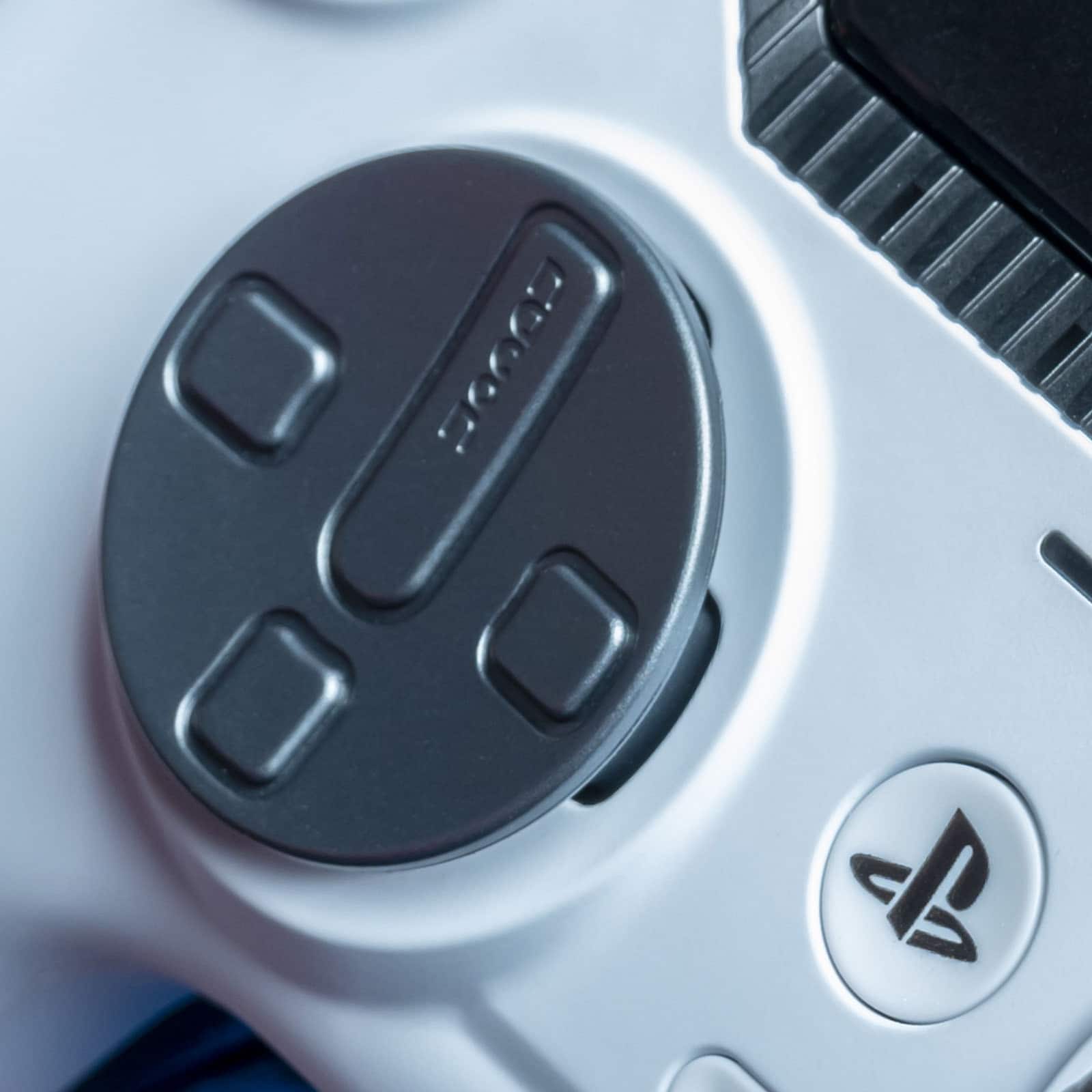 Alt View 15. Nacon - Revolution 5 Pro Wireless Controller for PS5, PS4 and PC - White.