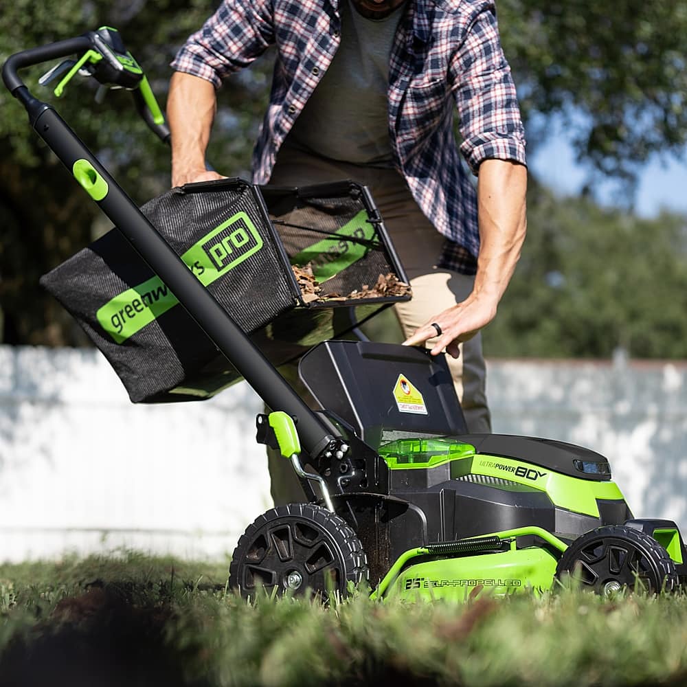 Alt View 24. Greenworks - 80V 25" Cordless Battery Dual Blade Self-Propelled Mower with 4.0Ah Battery & Rapid Charger - Green.