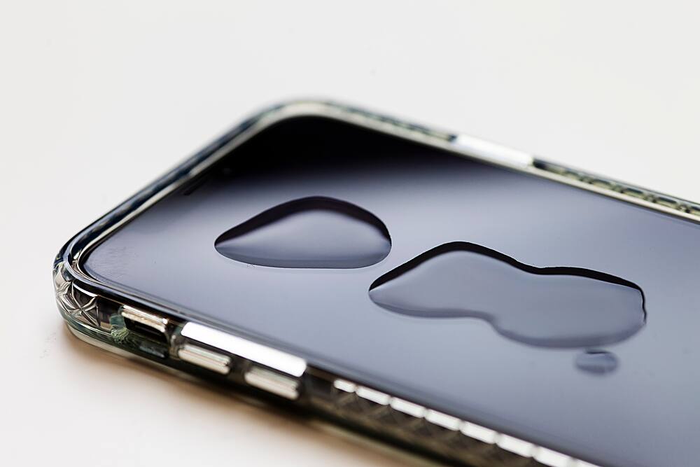 Alt View 12. Cellhelmet - Liquid Glass 300 Universal Screen Protector for most phones - Clear.