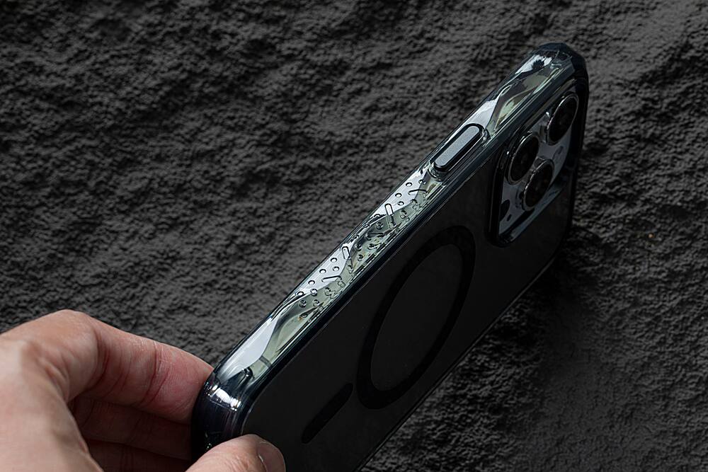Alt View 11. LAUT - Crystal Matter X Case with MagSafe  for Apple iPhone 15 Pro - Black Crystal.