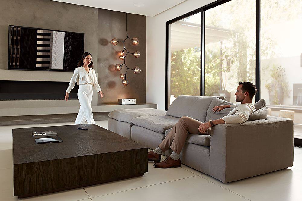 Alt View 13. Marantz - Cinema 40 125W 9.4 Ch Bluetooth Capable with HEOS and Dolby Atmos 8K Ultra HD A/V Home Theater Receiver with Alexa - Silver Gold.