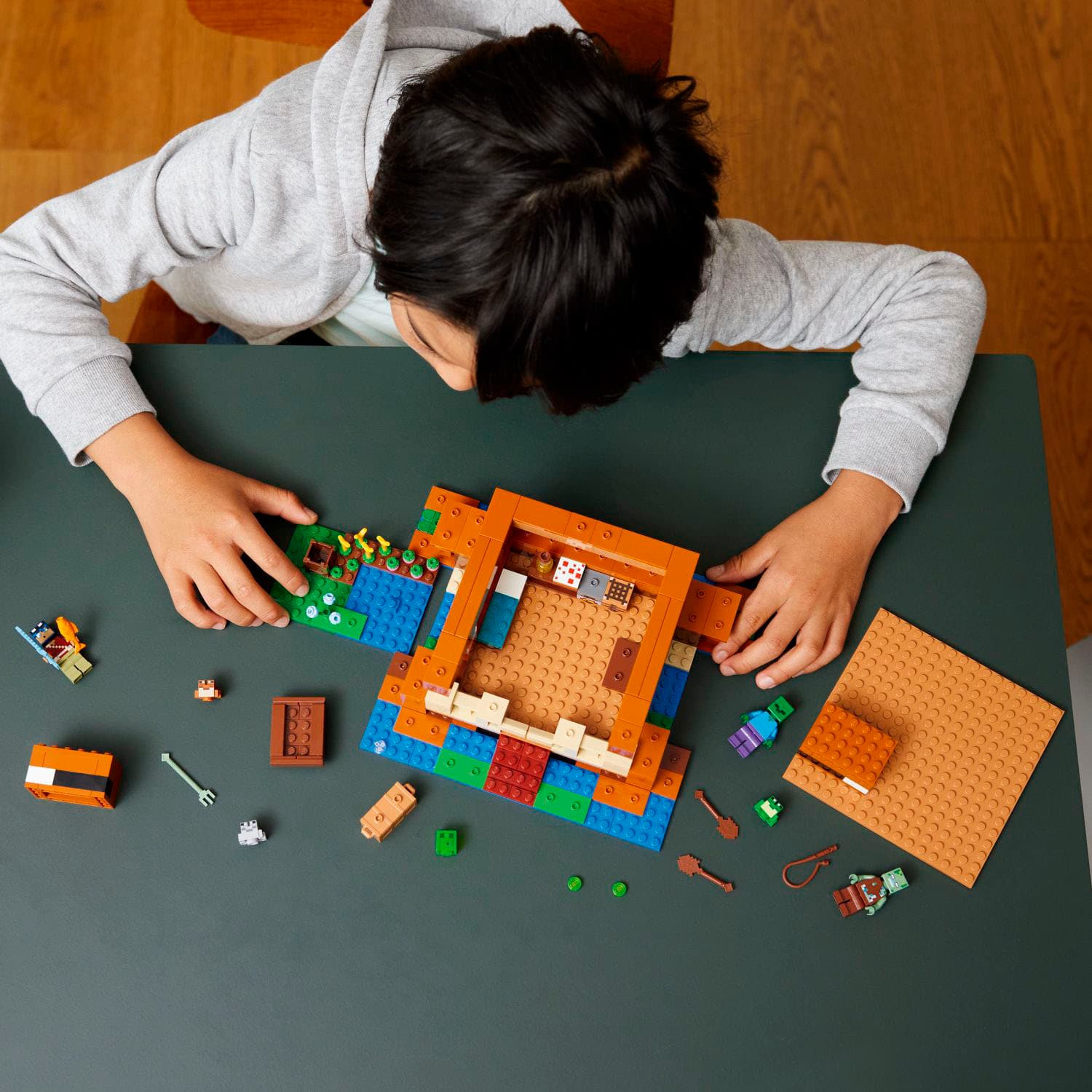 Alt View 12. LEGO - Minecraft The Frog House Gaming Toy 21256.