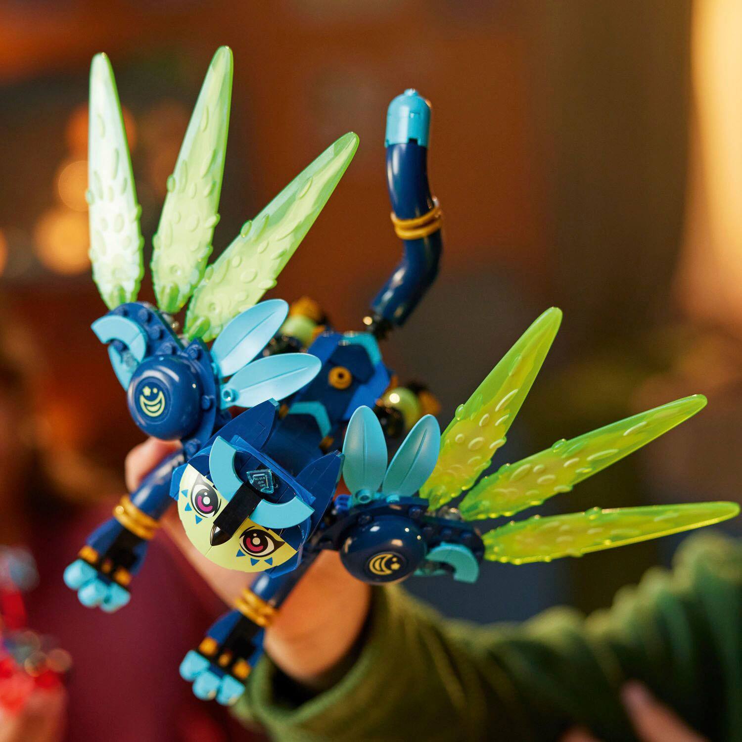 Left. LEGO - DREAMZzz Zoey and Zian the Cat-Owl Toy 71476.