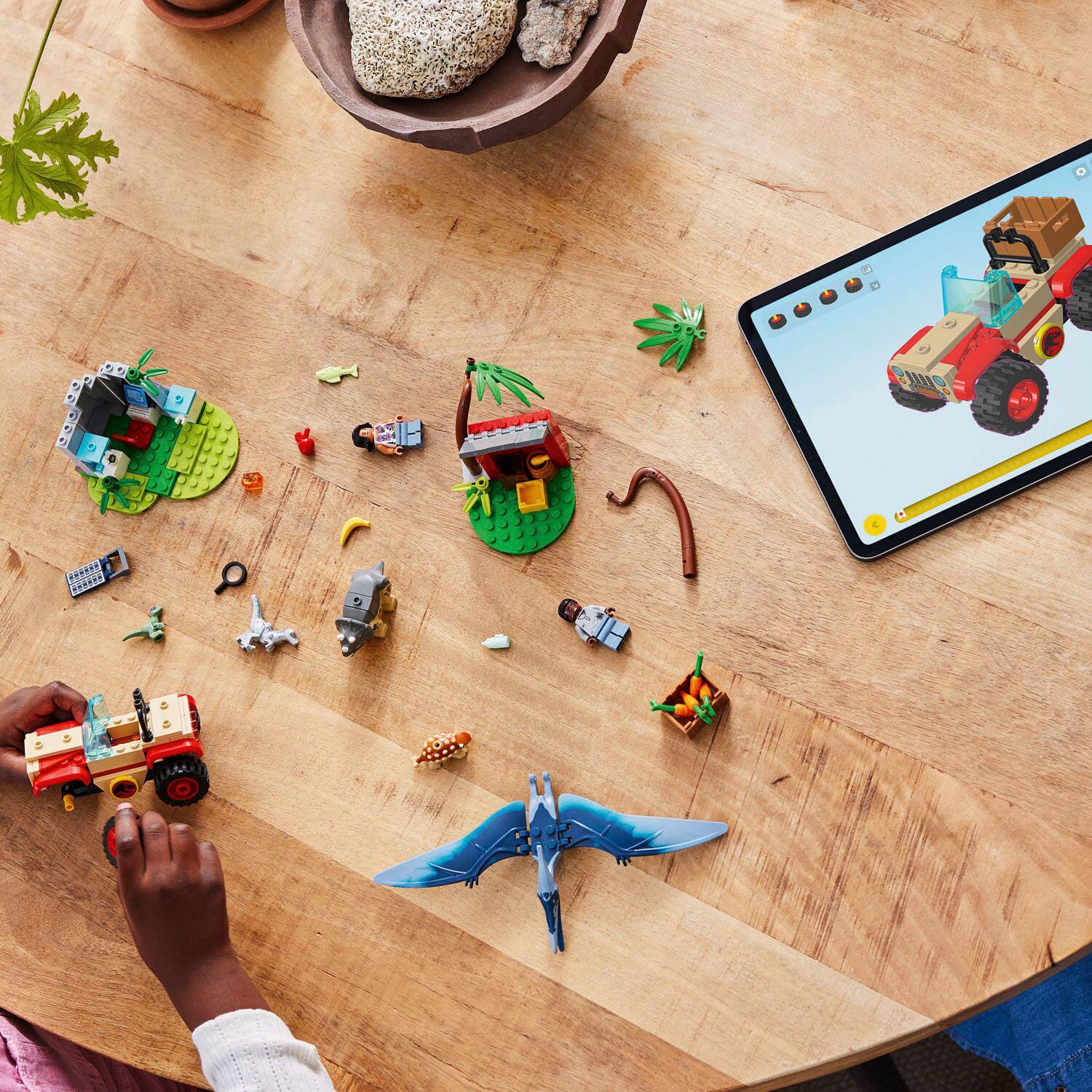 Angle. LEGO - Jurassic World Baby Dinosaur Rescue Center Building Toy 76964.