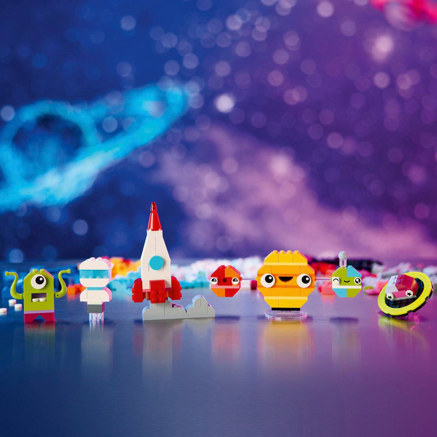 Angle. LEGO - Classic Creative Space Planets Aliens and Rocket Ship Toy 11037.