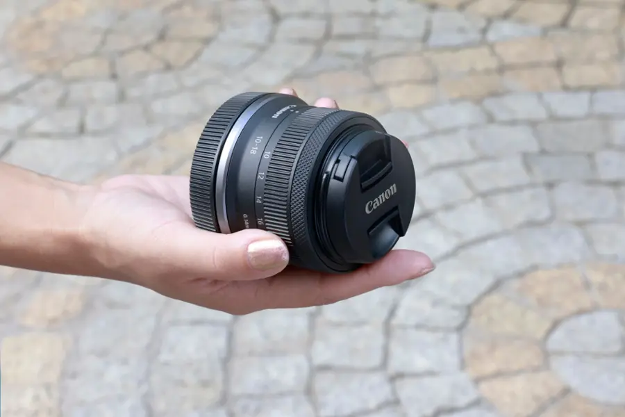 Alt View 11. Canon - RF-S10-18mm F4.5-6.3 IS STM Ultra-Wide Angle Zoom Lens for EOS R-Series Cameras - Black.