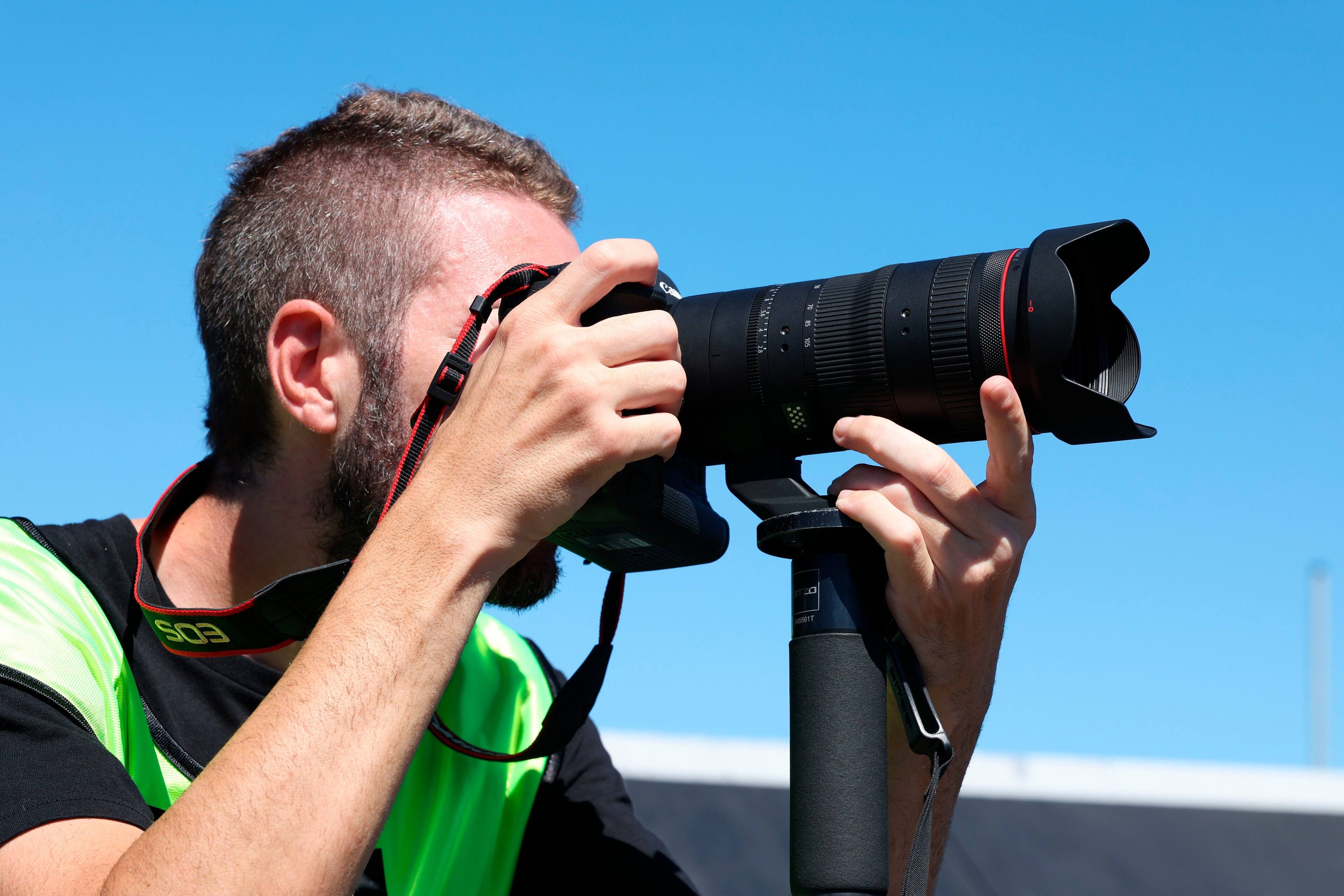 Alt View 25. Canon - RF24-105mm F2.8 L IS USM Z Standard Zoom Lens for EOS R-Series Cameras - Black.