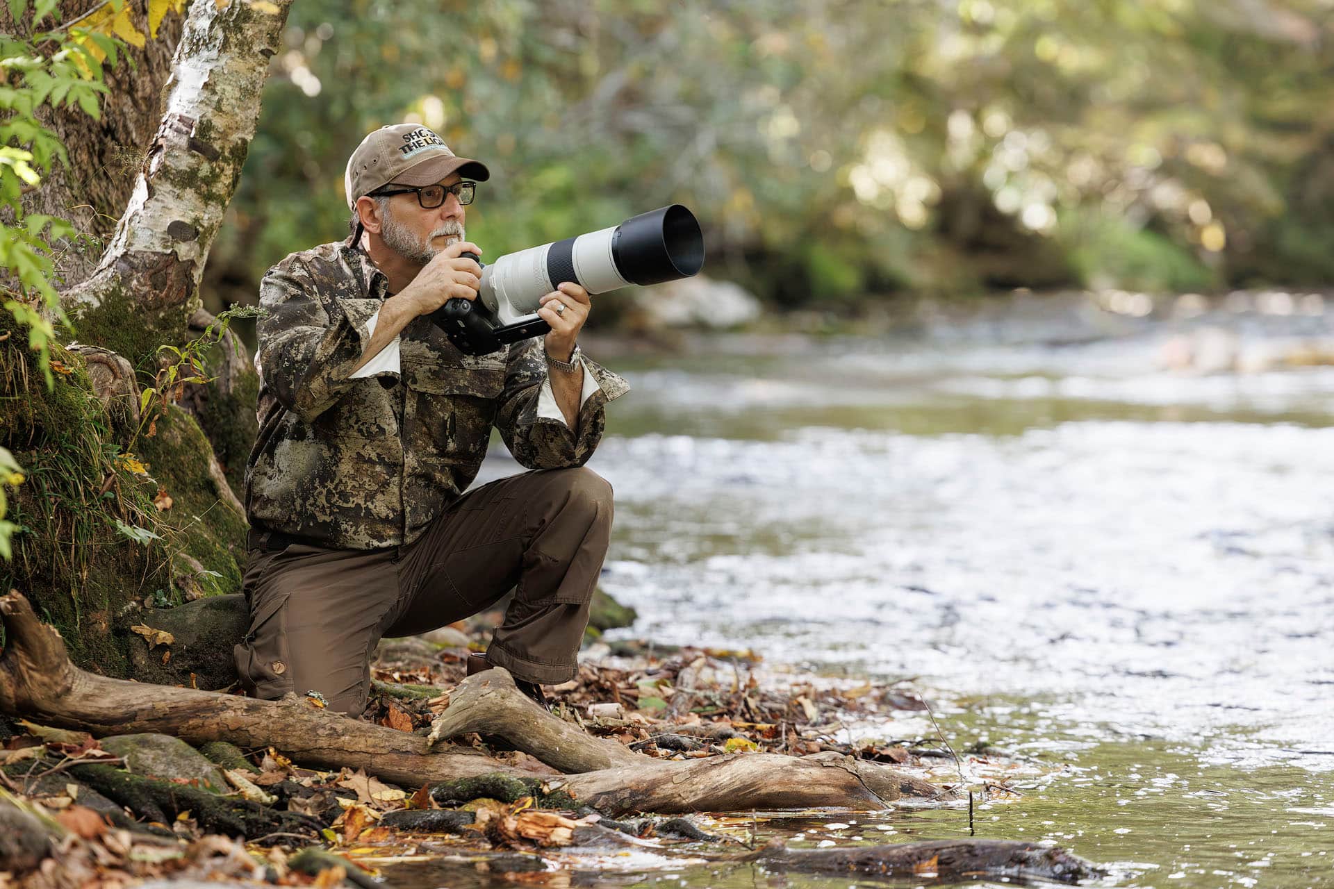 Alt View 13. Canon - RF200-800mm F6.3-9 IS USM Telephoto Zoom Lens for EOS R-Series Cameras - White.