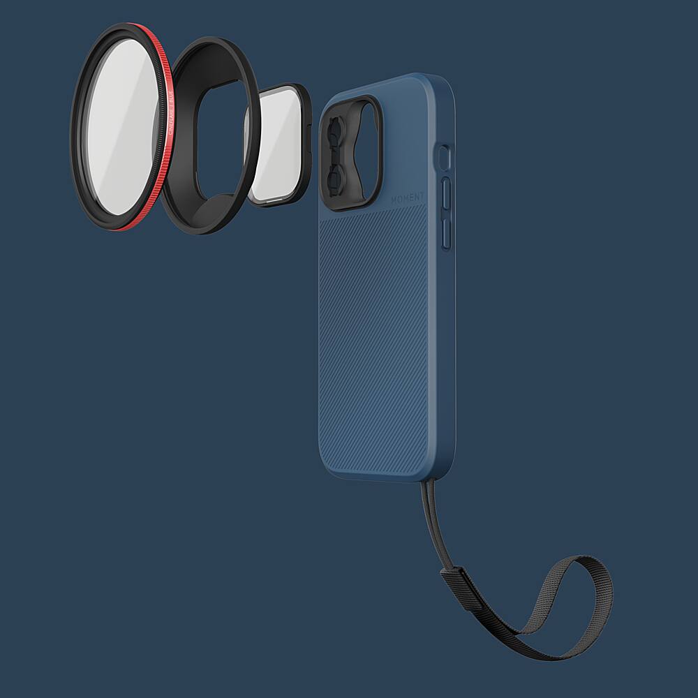 Alt View 2. Moment - 67mm Snap-On Filter Adapter for Apple iPhone 14 Pro/Pro Max - Black.