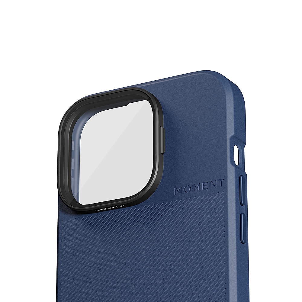 Left View: Moment - CineClear Protection Filter for Apple iPhone 15 Pro/Pro Max - Clear