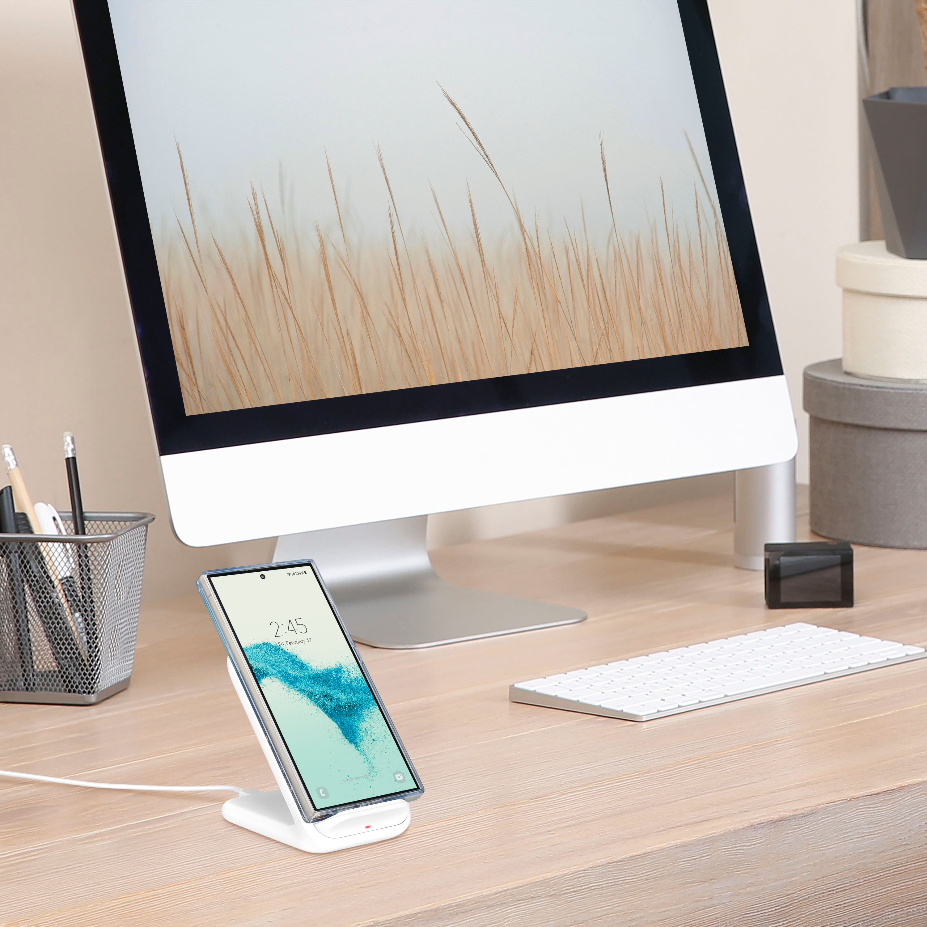 Alt View 13. Insignia™ - Hard-Shell Case for Samsung Galaxy S24 Ultra - Glitter Gradient (Clear).