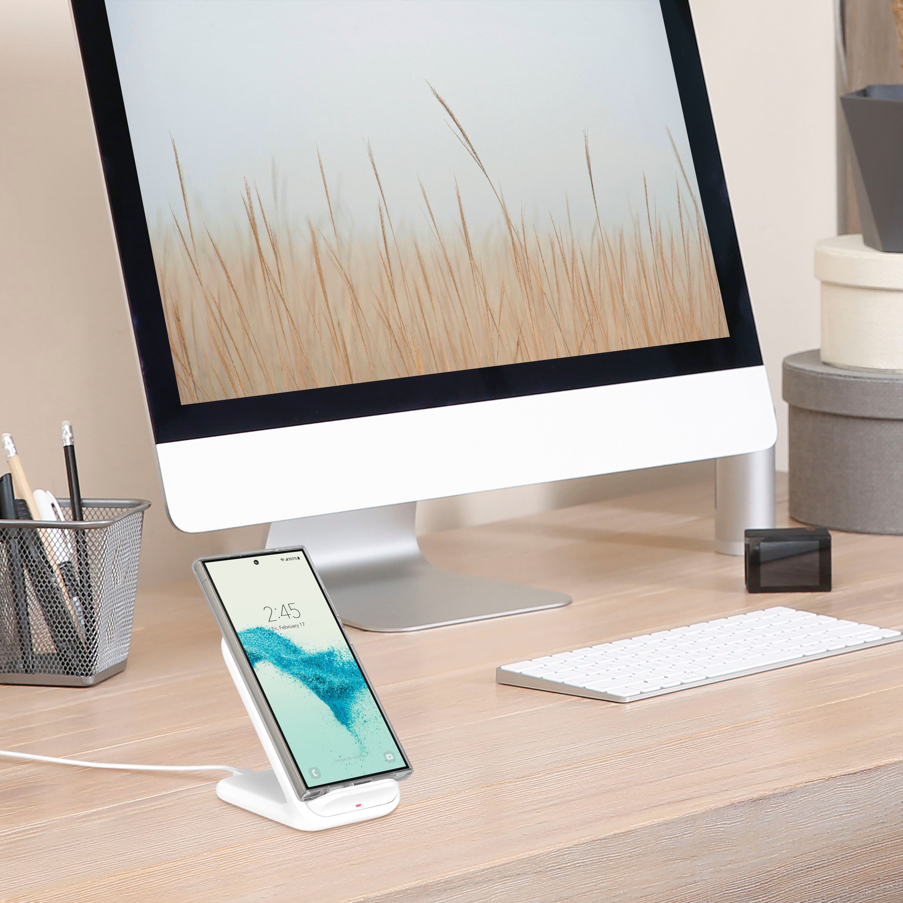 Alt View 14. Insignia™ - Hard-Shell Case for Samsung Galaxy S24 Ultra - Clear.