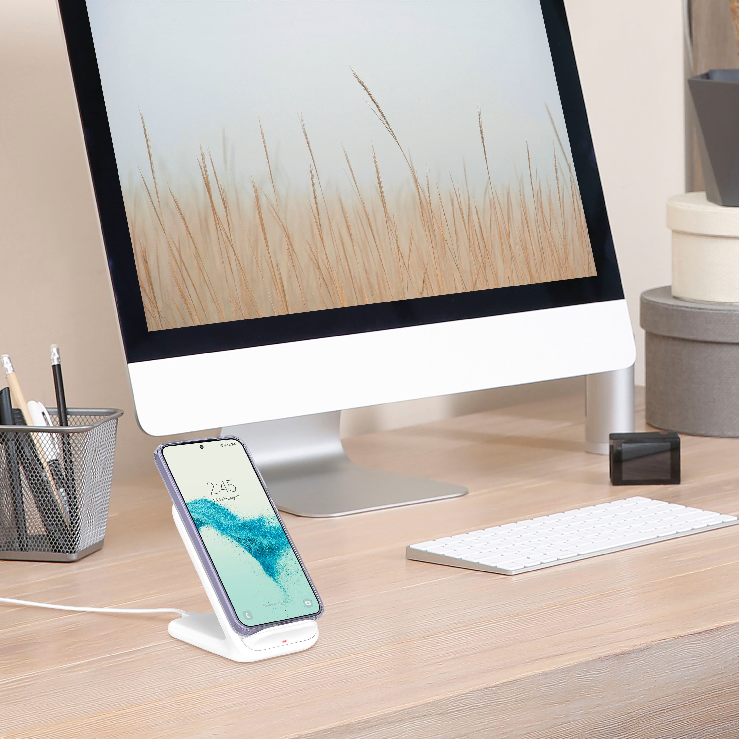 Alt View 14. Insignia™ - Hard-Shell Case for Samsung Galaxy S24+ - Clear.